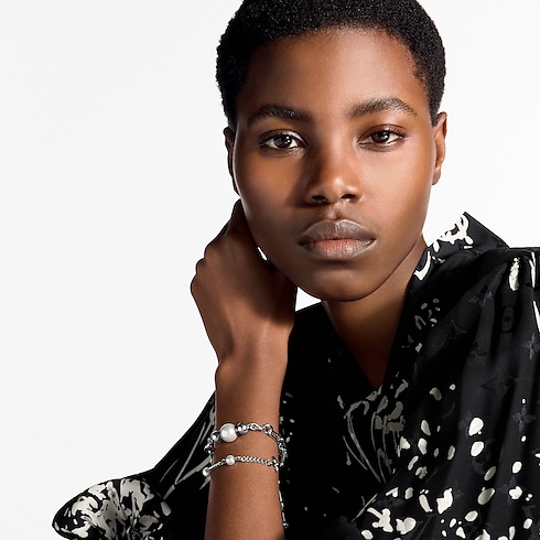 Midnight Pearl Bracelet S00 in Women's Fashion Jewelry Bracelets collections by Louis Vuitton (Product zoom)