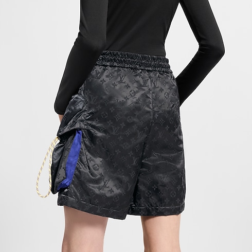 Monogram Cargo Pocket Shorts in Women's Ready-to-Wear Skirts and Shorts collections by Louis Vuitton (Product zoom)
