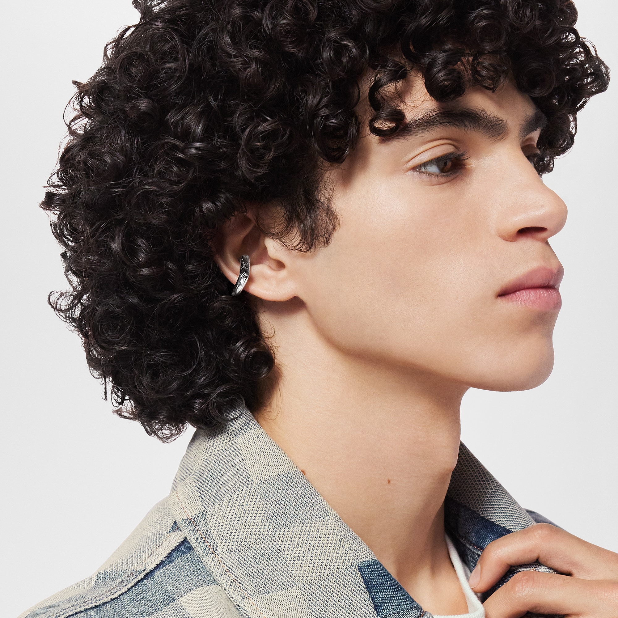 Monogram Chain Earcuff S00 in Men