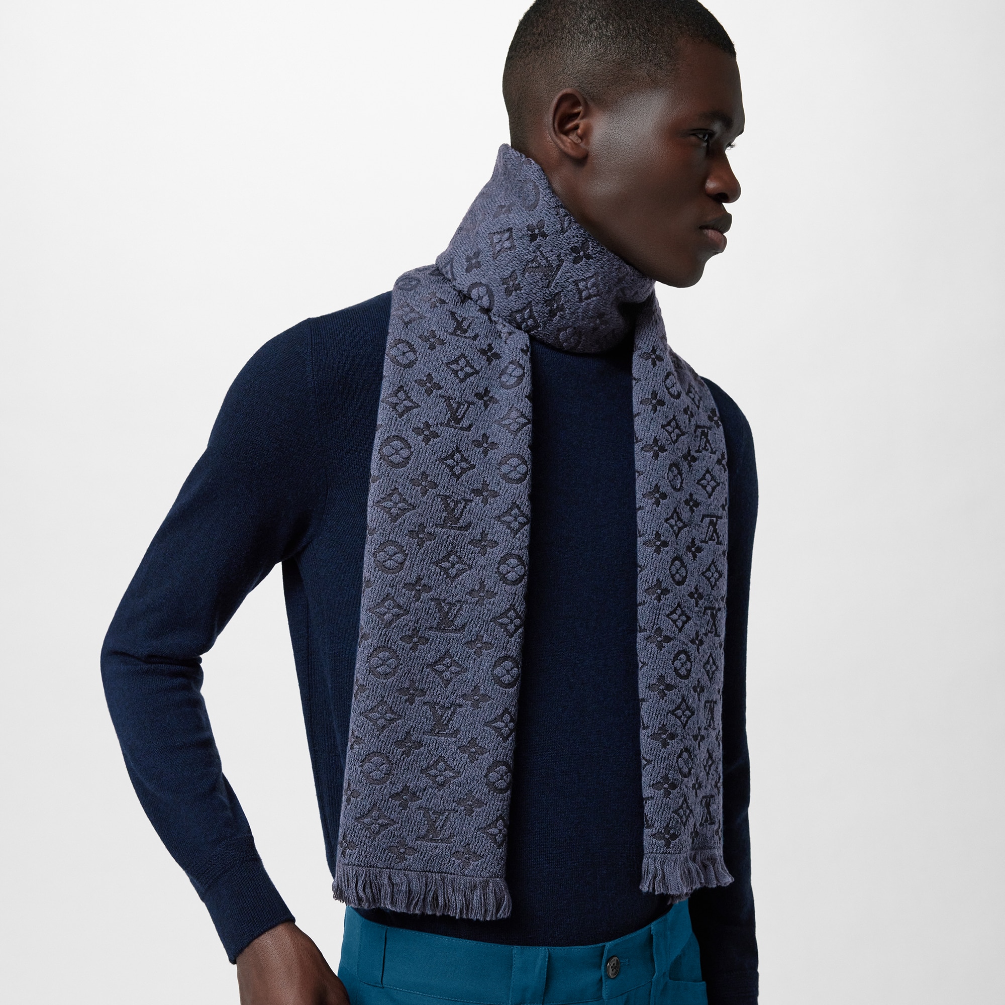 Monogram Classic scarf S00 in Men