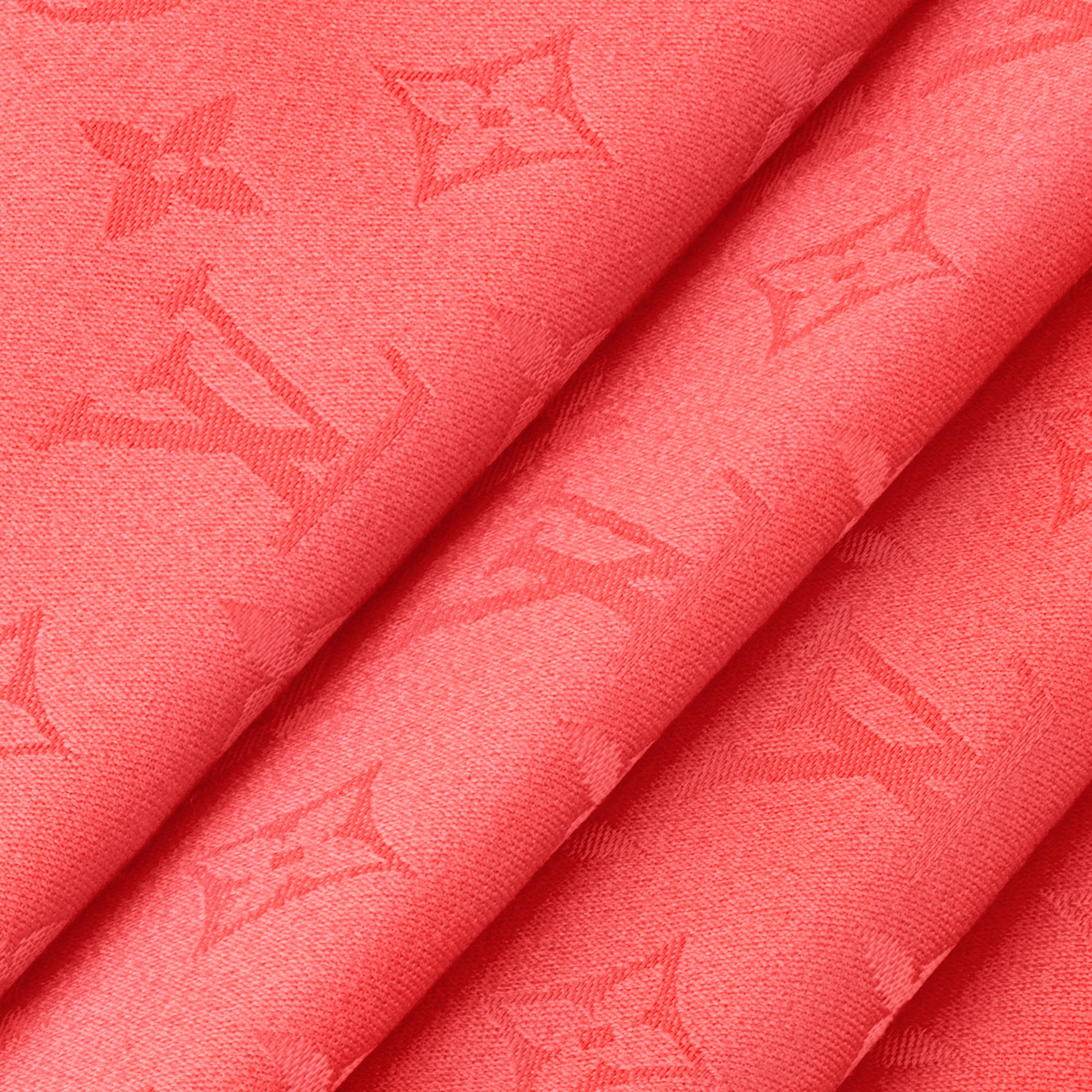 Monogram Classic Shawl S00 in Women