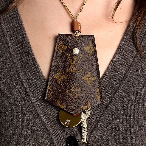 Monogram Heritage Necklace S00 in Women's Fashion Jewelry All Fashion Jewelry collections by Louis Vuitton (Product zoom)