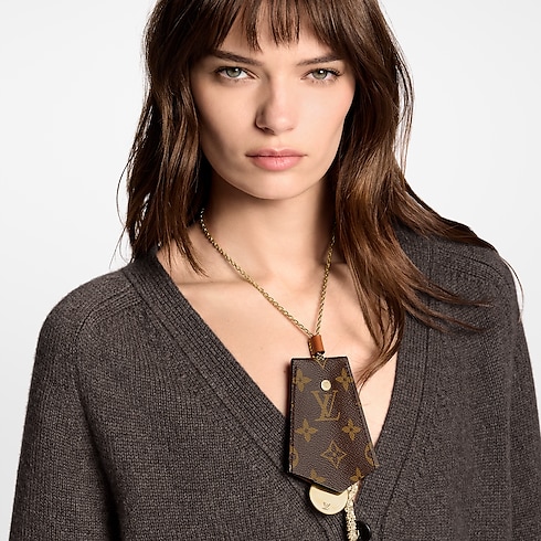 Monogram Heritage Necklace S00 in Women's Fashion Jewelry All Fashion Jewelry collections by Louis Vuitton (Product zoom)