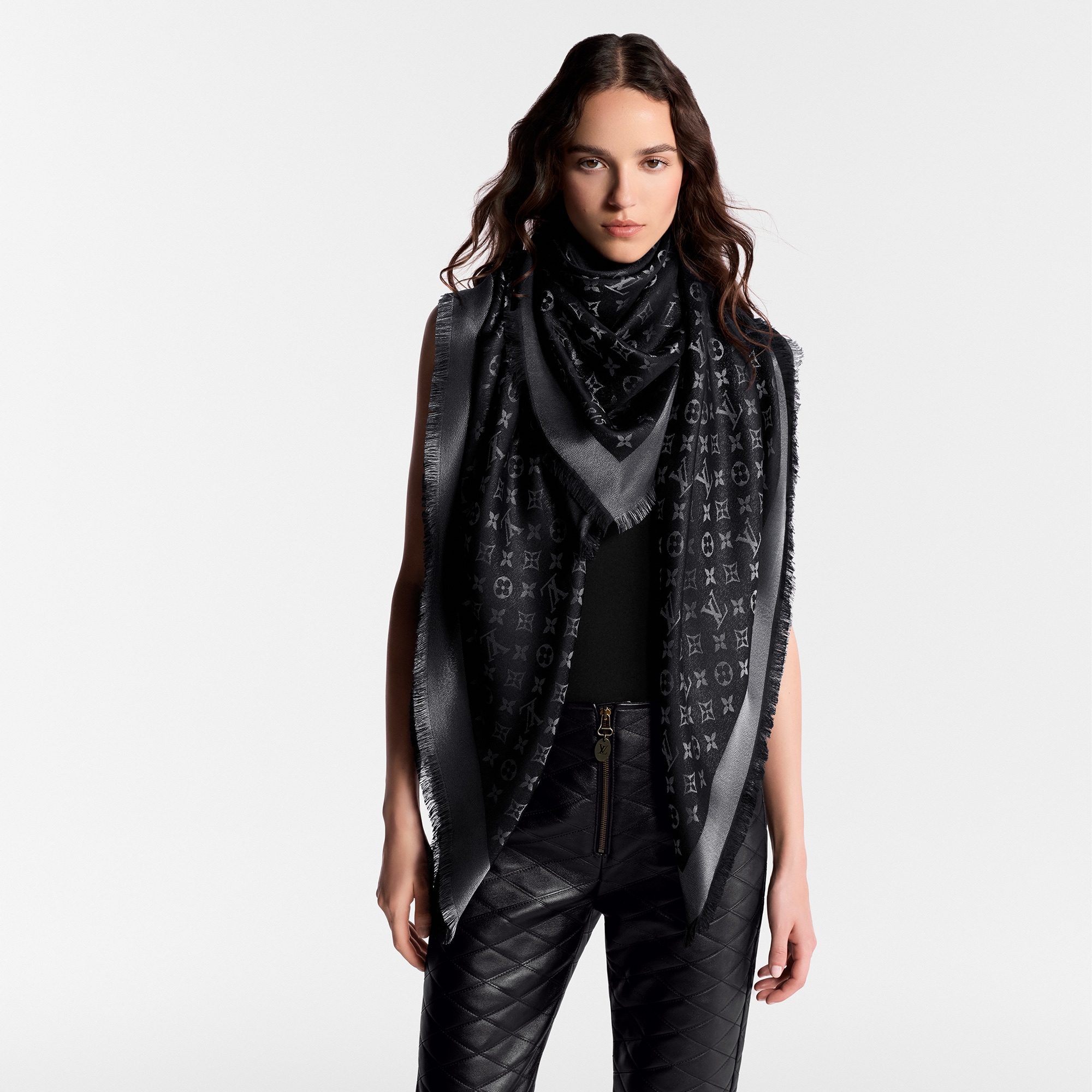 Monogram Shine Shawl S00 in Women