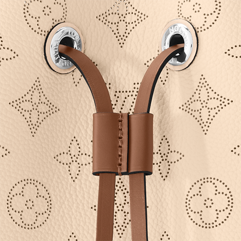 Muria Mahina Leather in Women's Handbags All Handbags collections by Louis Vuitton (Product zoom)