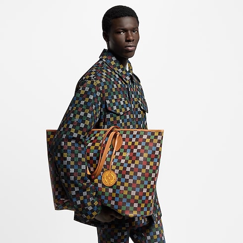 Nevereverfull Damier Ebene Canvas in Men's Travel Travel Bags collections by Louis Vuitton (Product zoom)