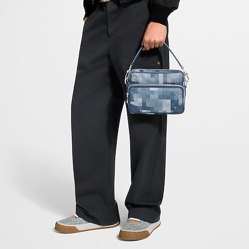 Nil Damoflage in Women's Handbags New In Handbags collections by Louis Vuitton (Product zoom)