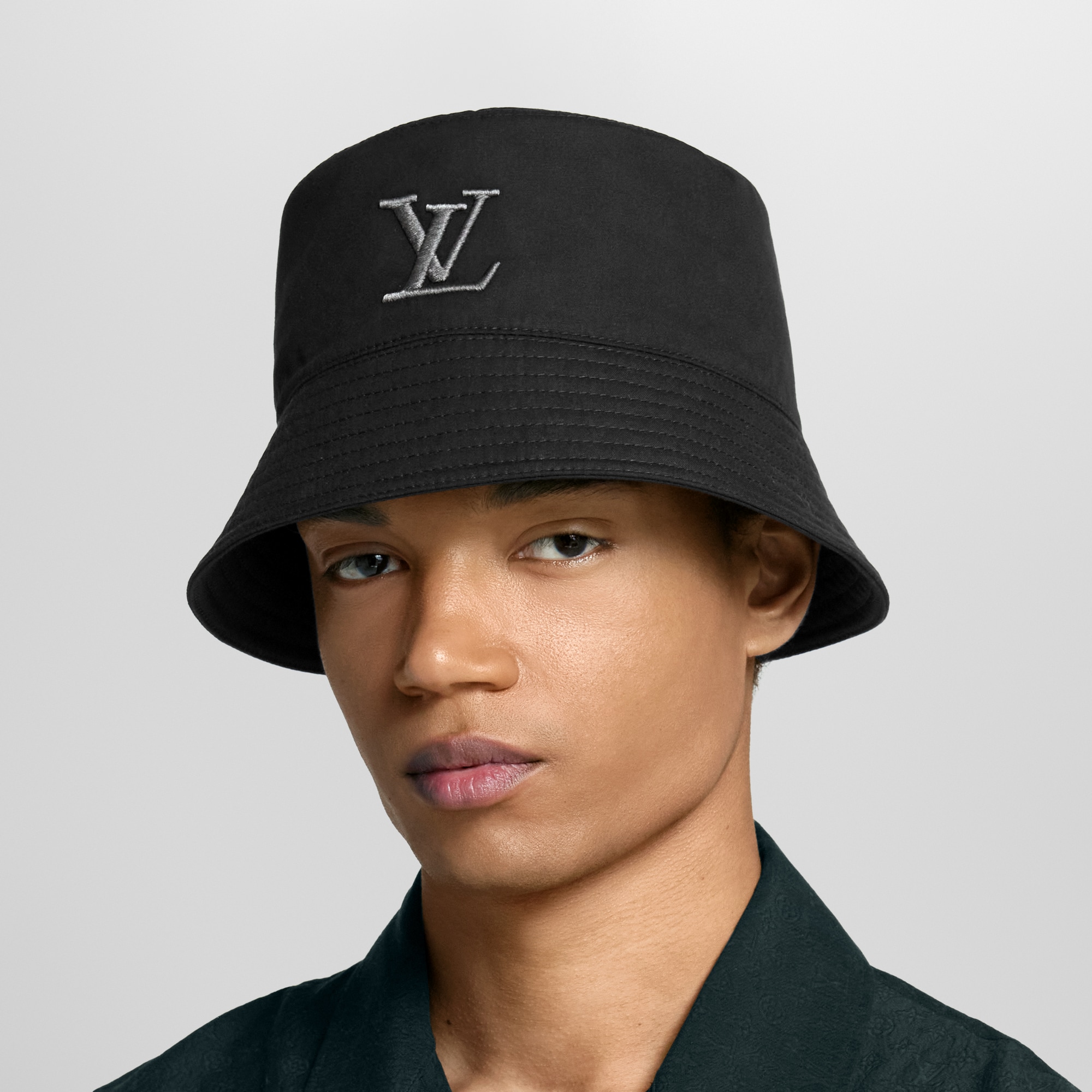 Only LV Bucket Hat S00 in Men