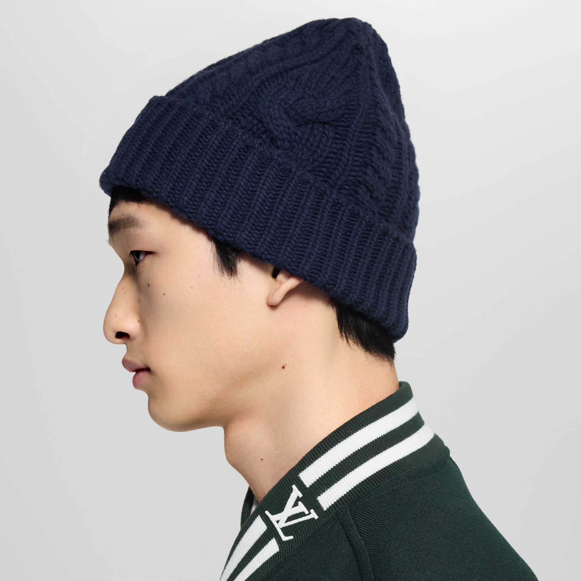 Only LV Mini Cable Beanie

 S00 in Men