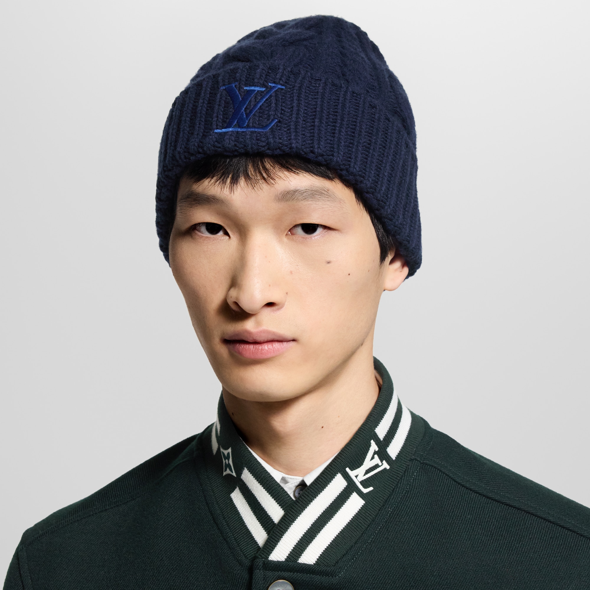 Only LV Mini Cable Beanie

 S00 in Men
