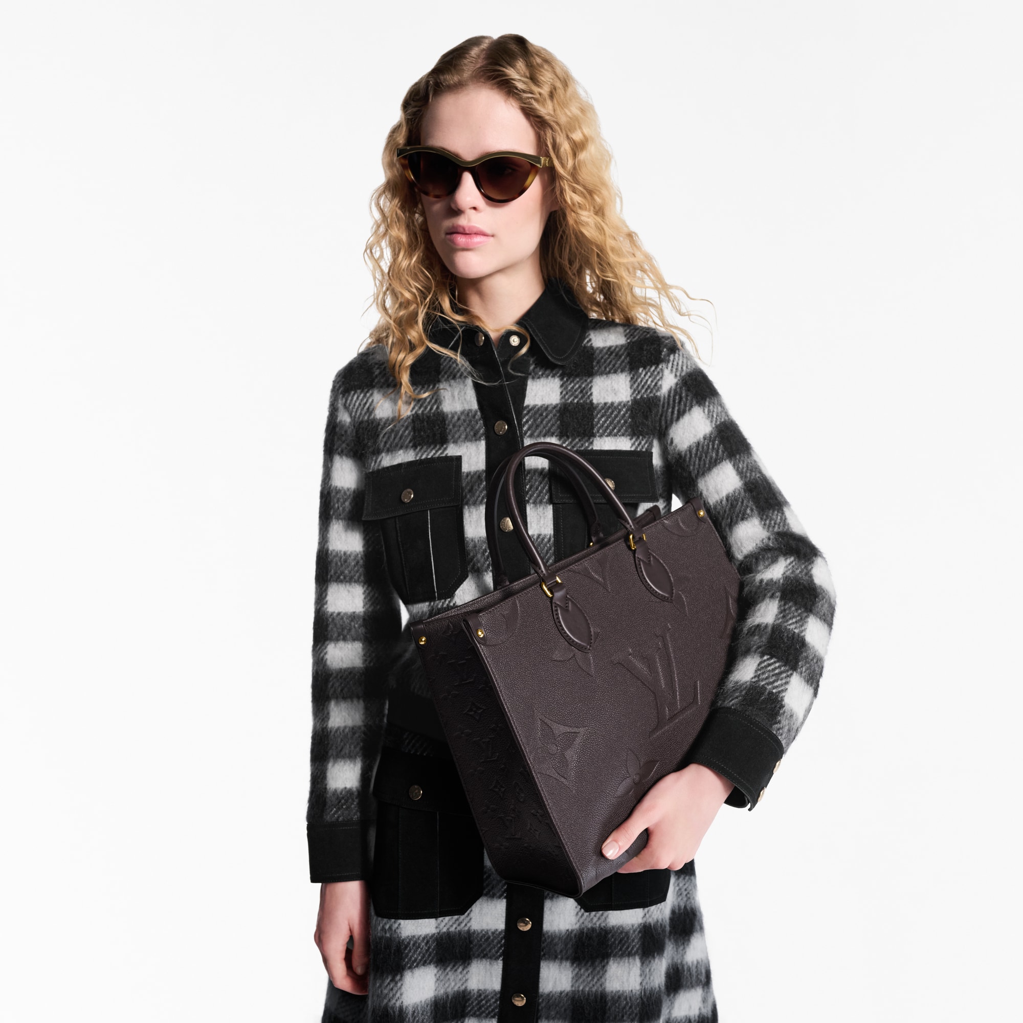 OnTheGo MM Monogram Empreinte Leather in Women