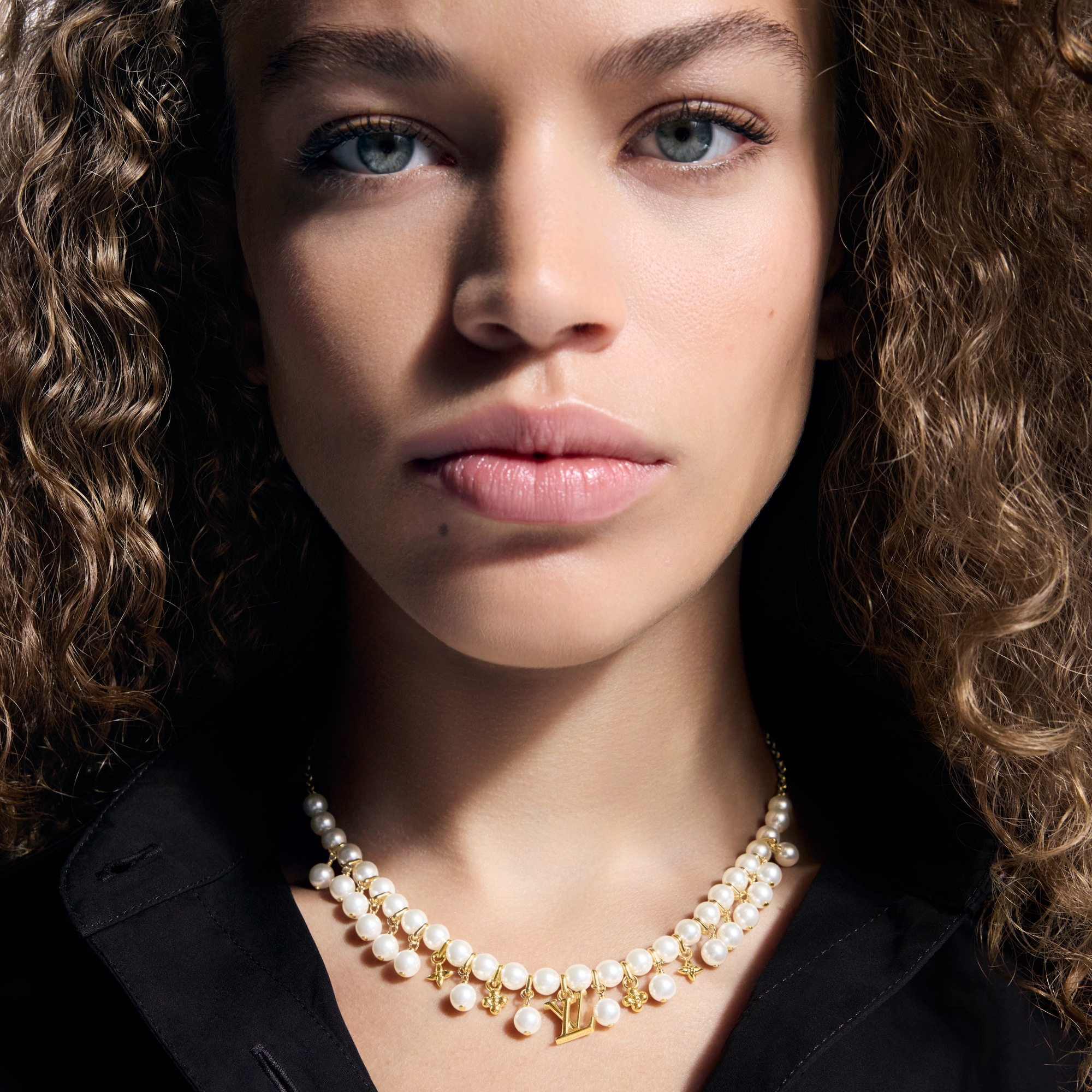 Pearl River Necklace S00 in Women