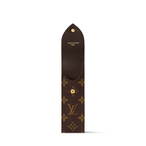 Pen Pouch S00 in Home, Lifestyle and Library's Agendas and Stationery All Agendas and Stationery collections by Louis Vuitton (Product zoom)