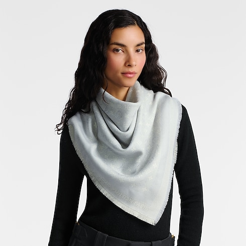 Petit Natte Shawl S00 in Women's Accessories Shawls and Stoles collections by Louis Vuitton (Product zoom)