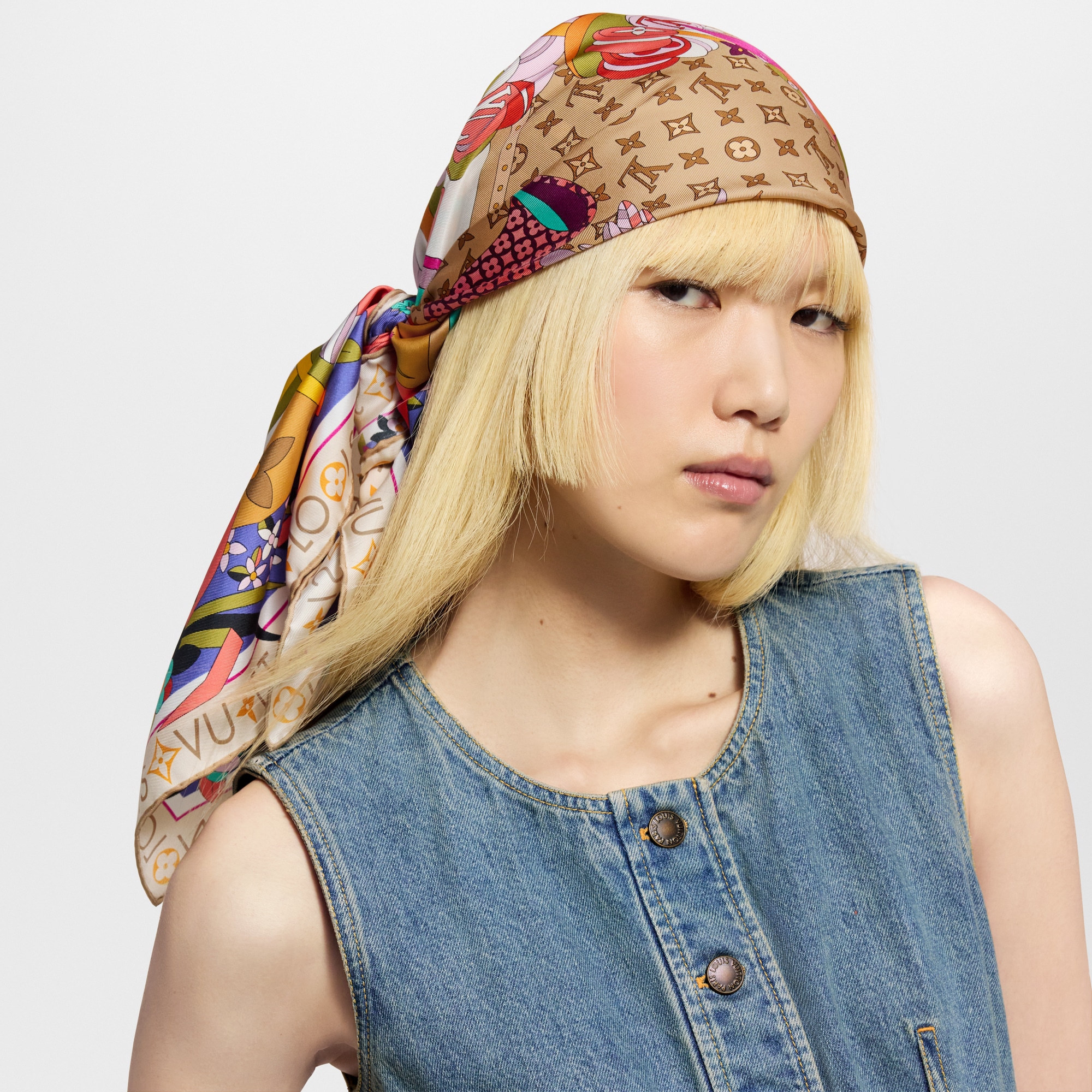 Picnic Square 90 S00 in Women