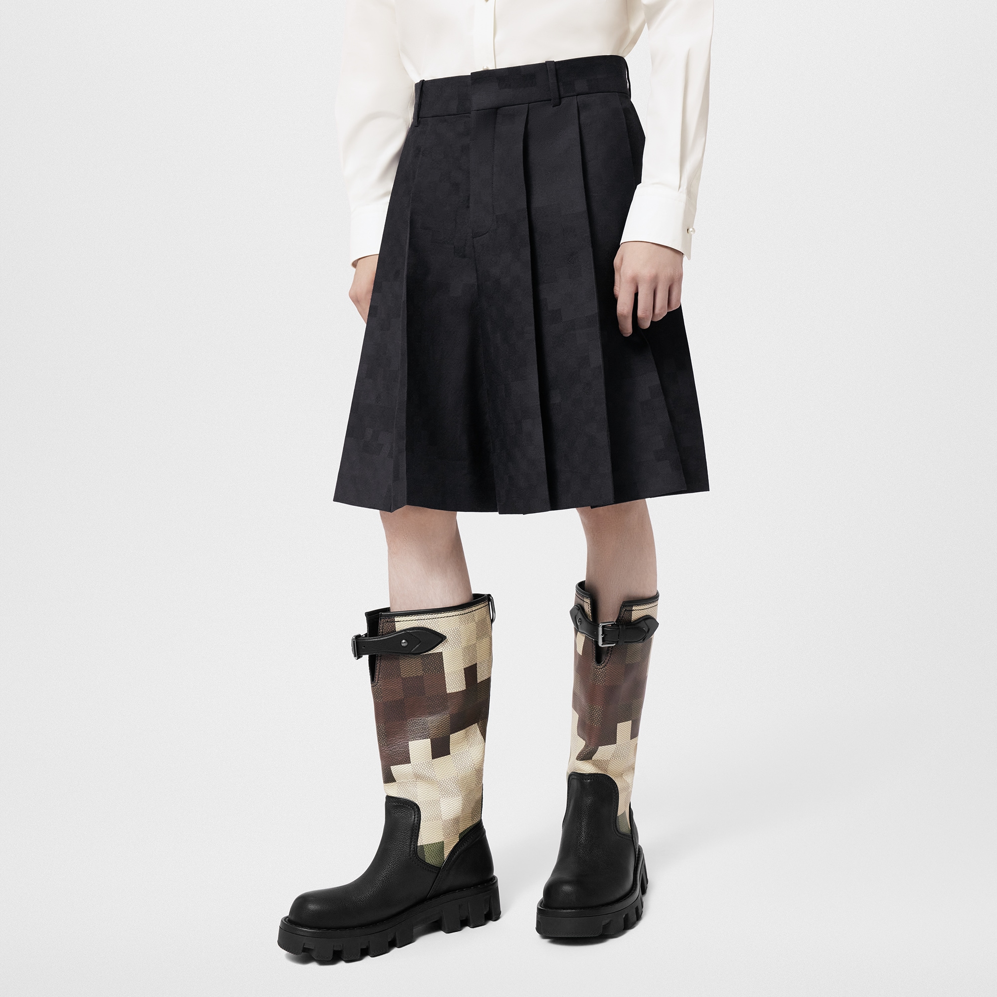 Pleated Silk And Wool Blend Damier Shorts  in Men