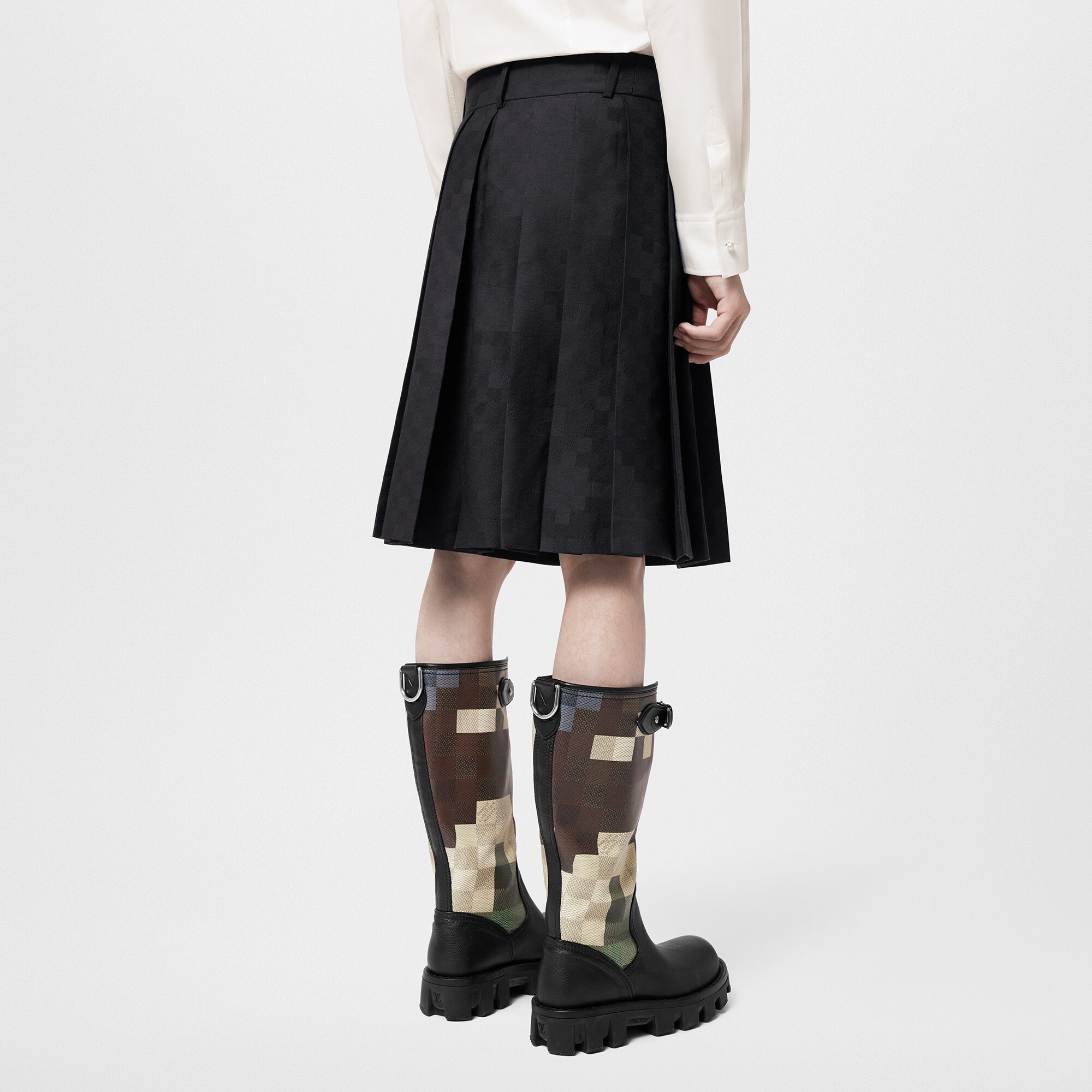 Pleated Silk And Wool Blend Damier Shorts  in Men