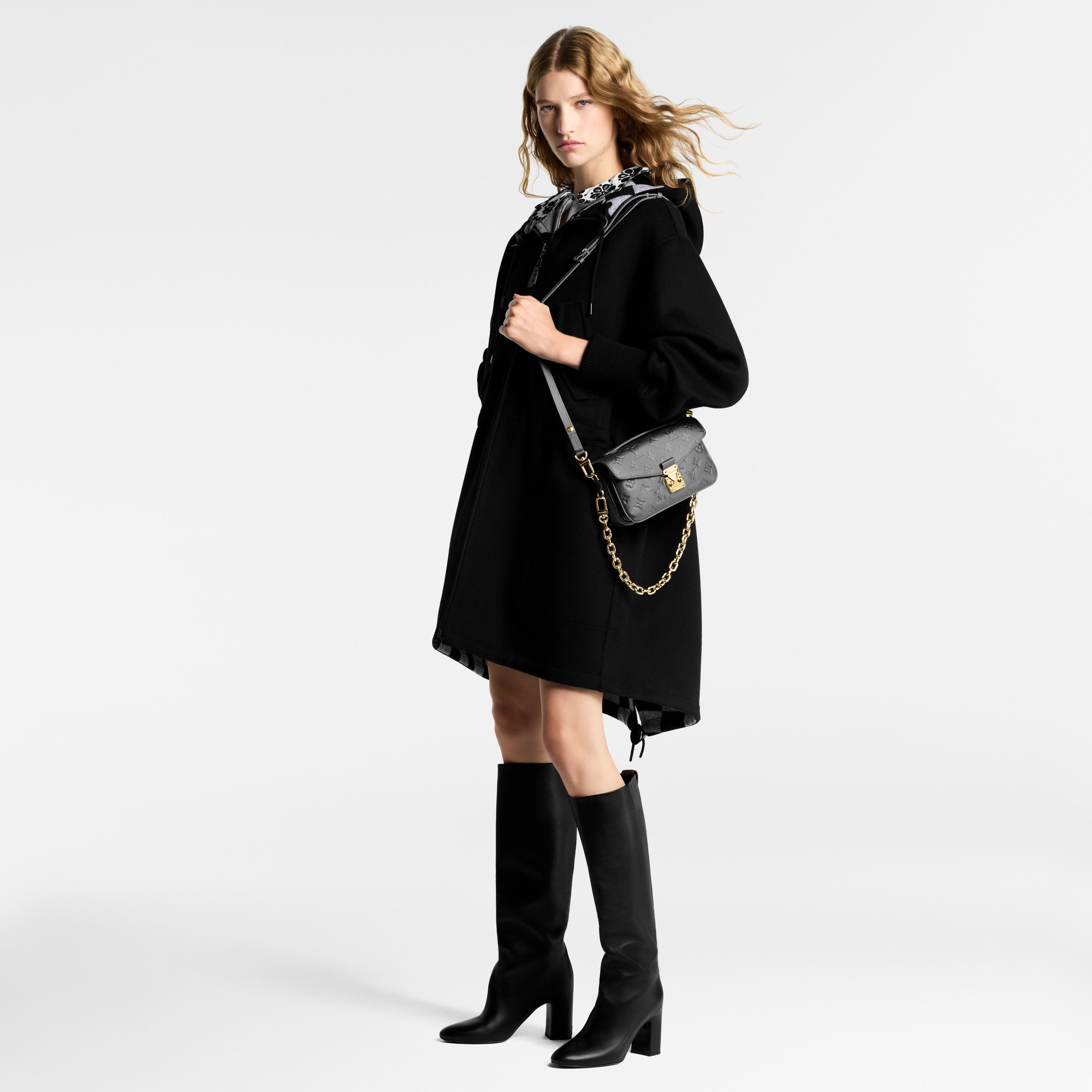 Pochette Métis East West Monogram Empreinte Leather in Women