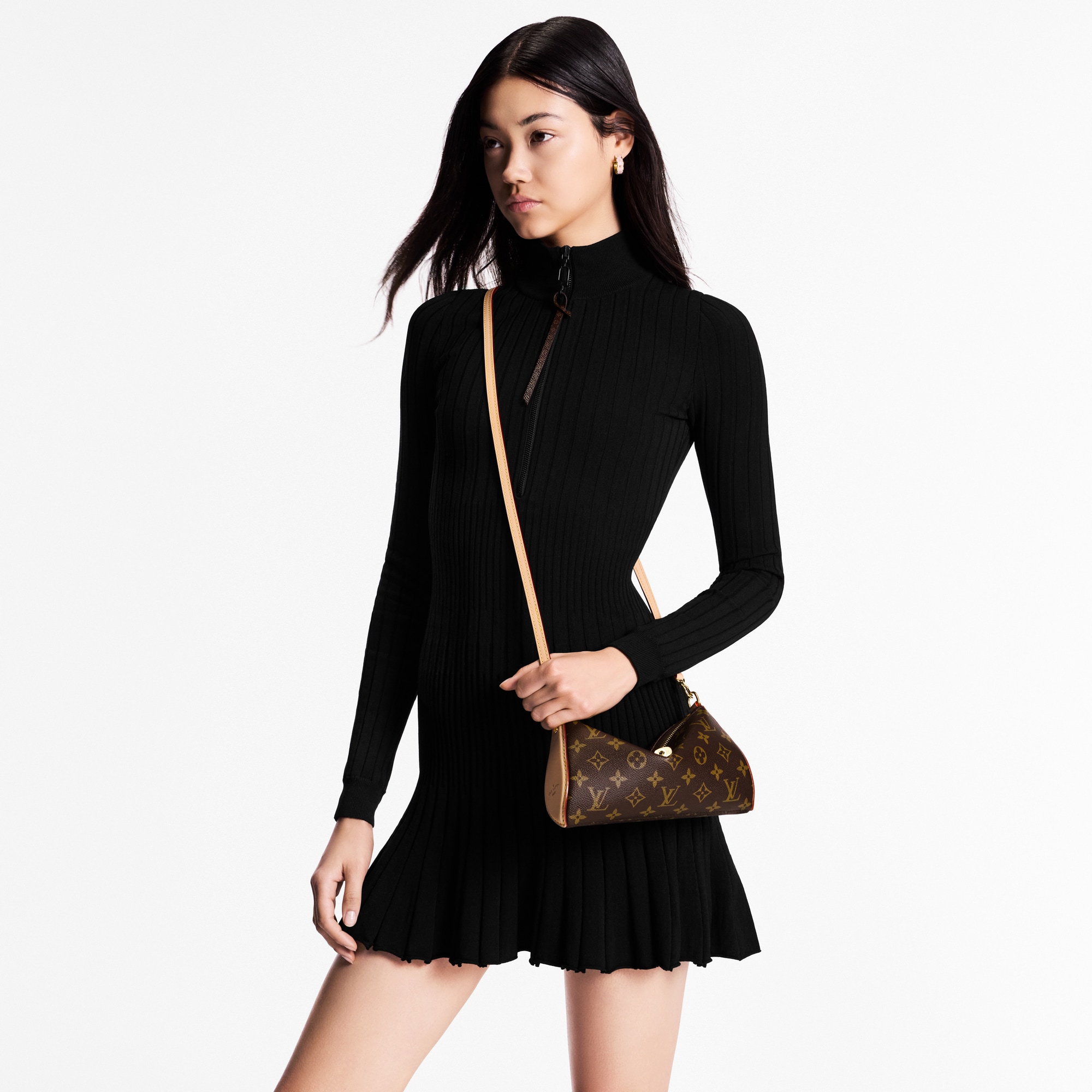 Pochette Tirette Monogram Canvas in Women