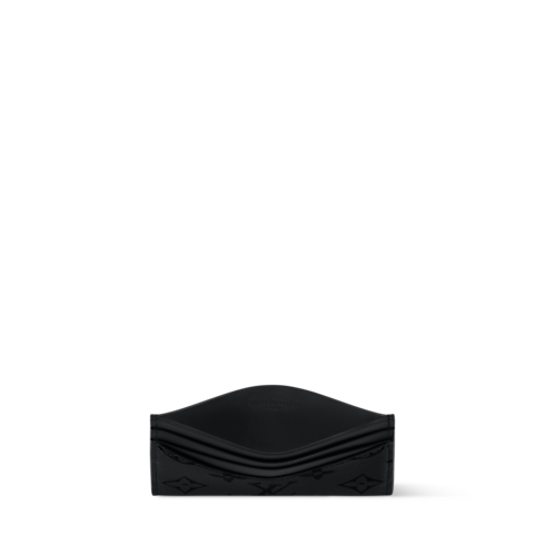Porte-cartes triple Monogram Midnight in Bags and Small Leather Goods's Men Small Leather Goods Card Holders collections by Louis Vuitton (Product zoom)