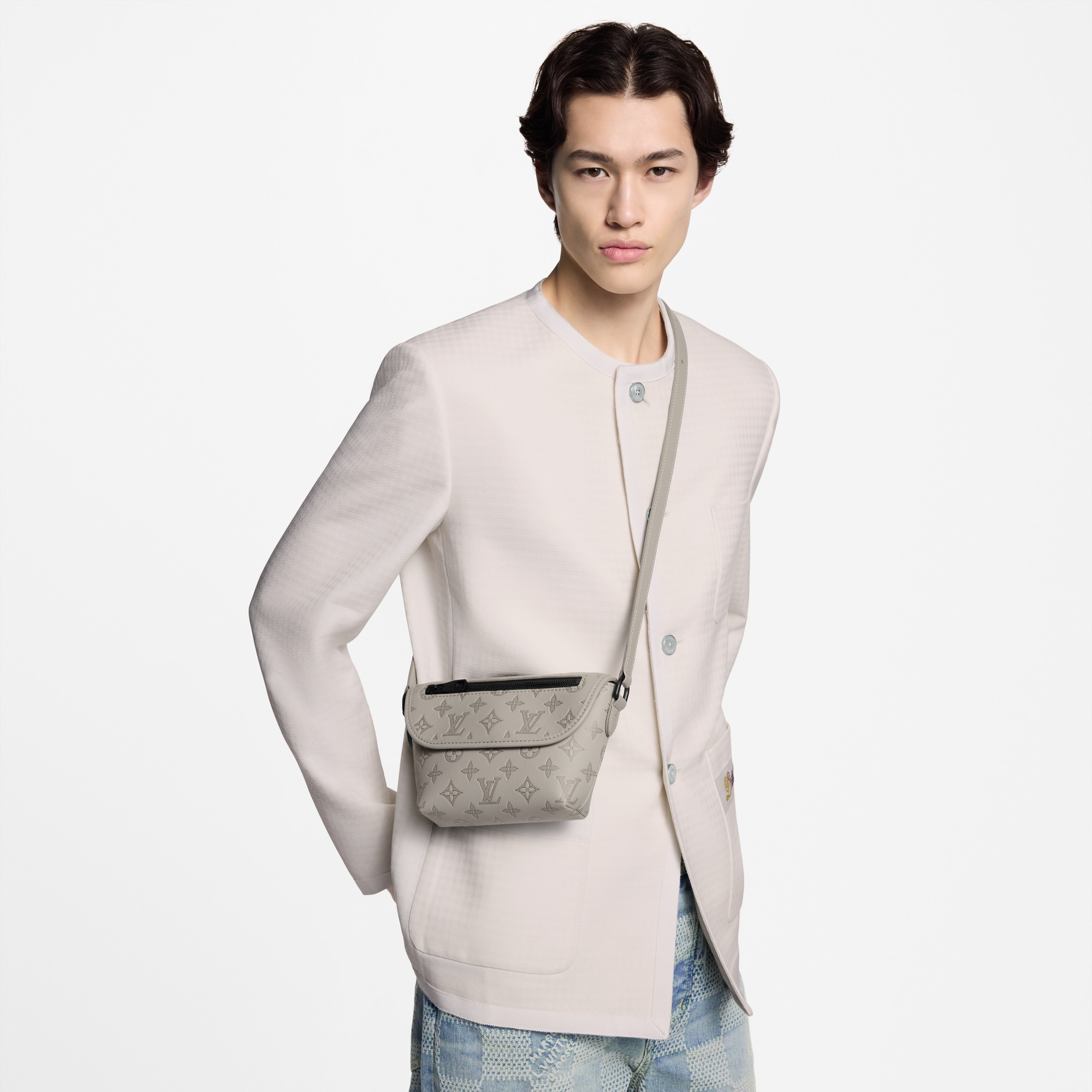 Pulse Wearable Wallet Monogram Shadow Leather in Men