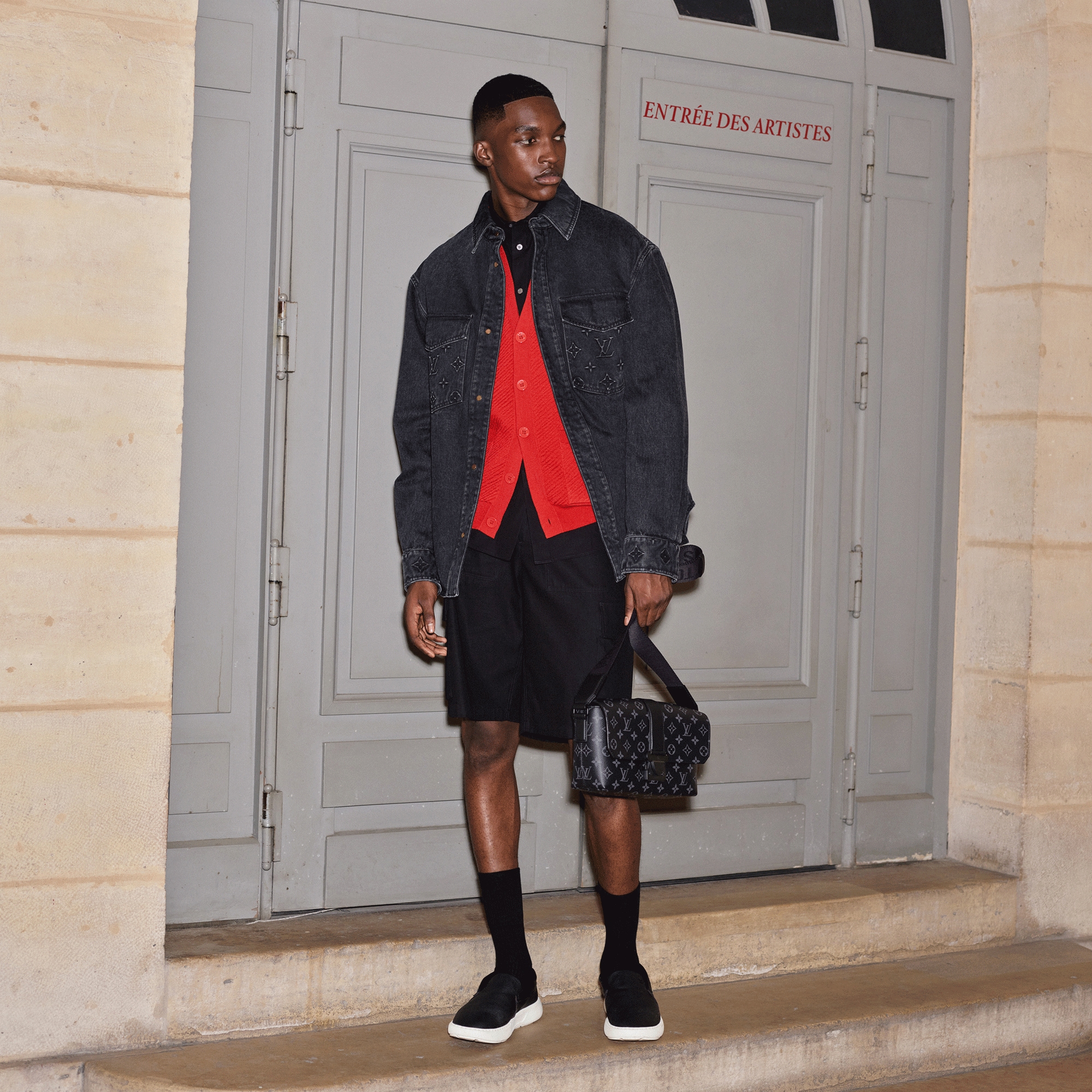 S-Cape Messenger Monogram Eclipse in Men