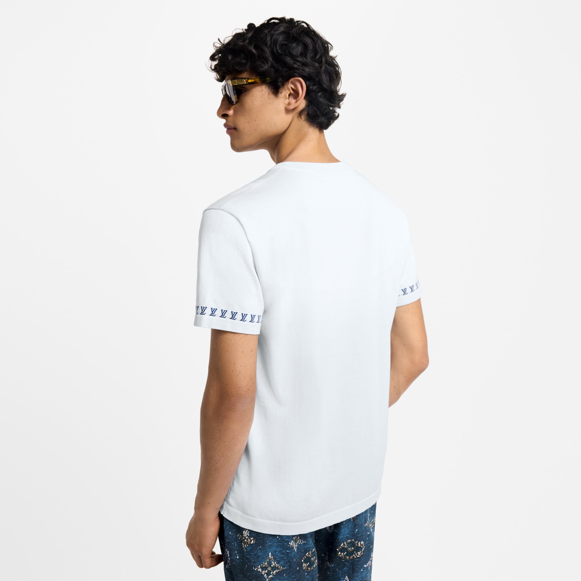 Short-Sleeved Signature Crewneck  in Men