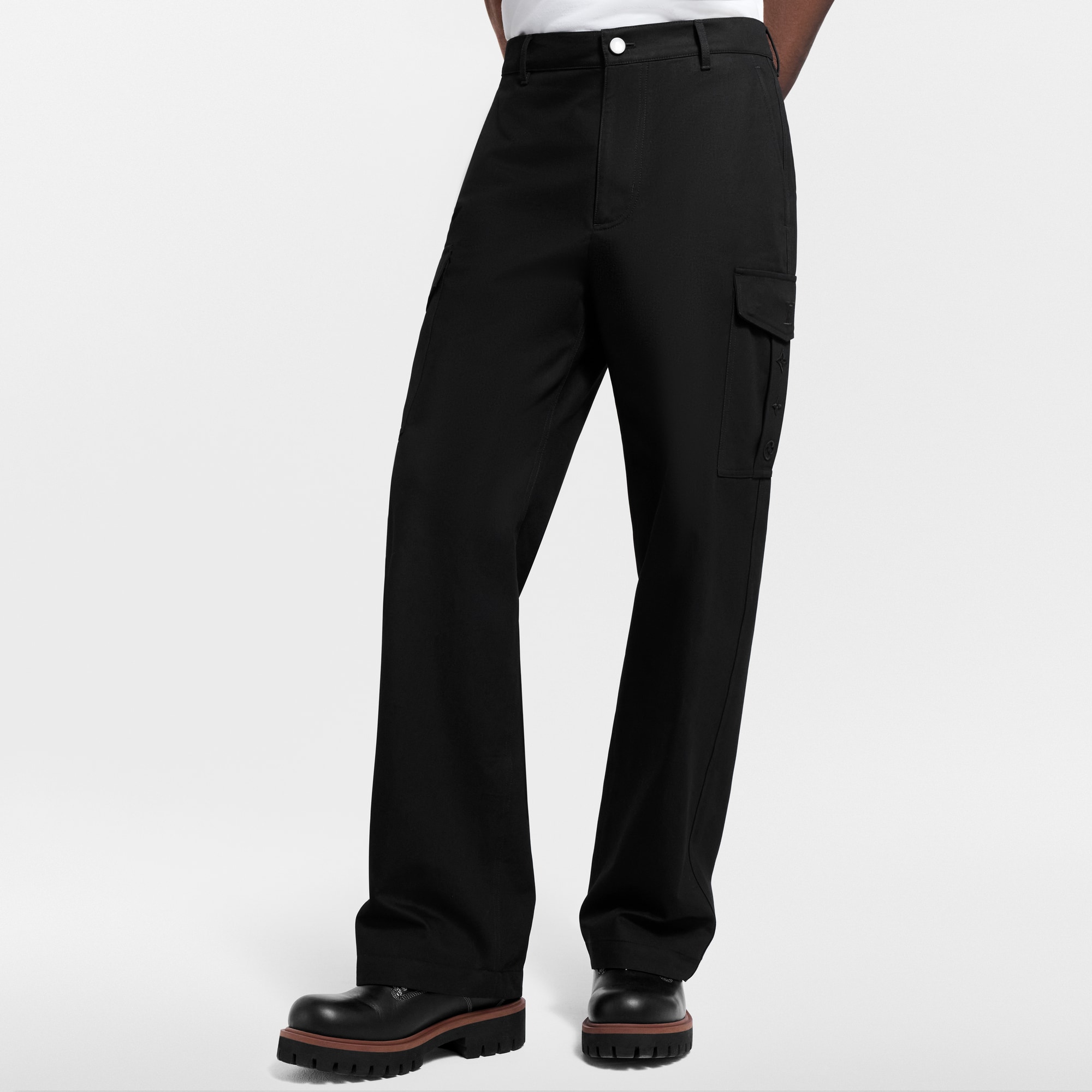 Signature Cargo Pants  in Men