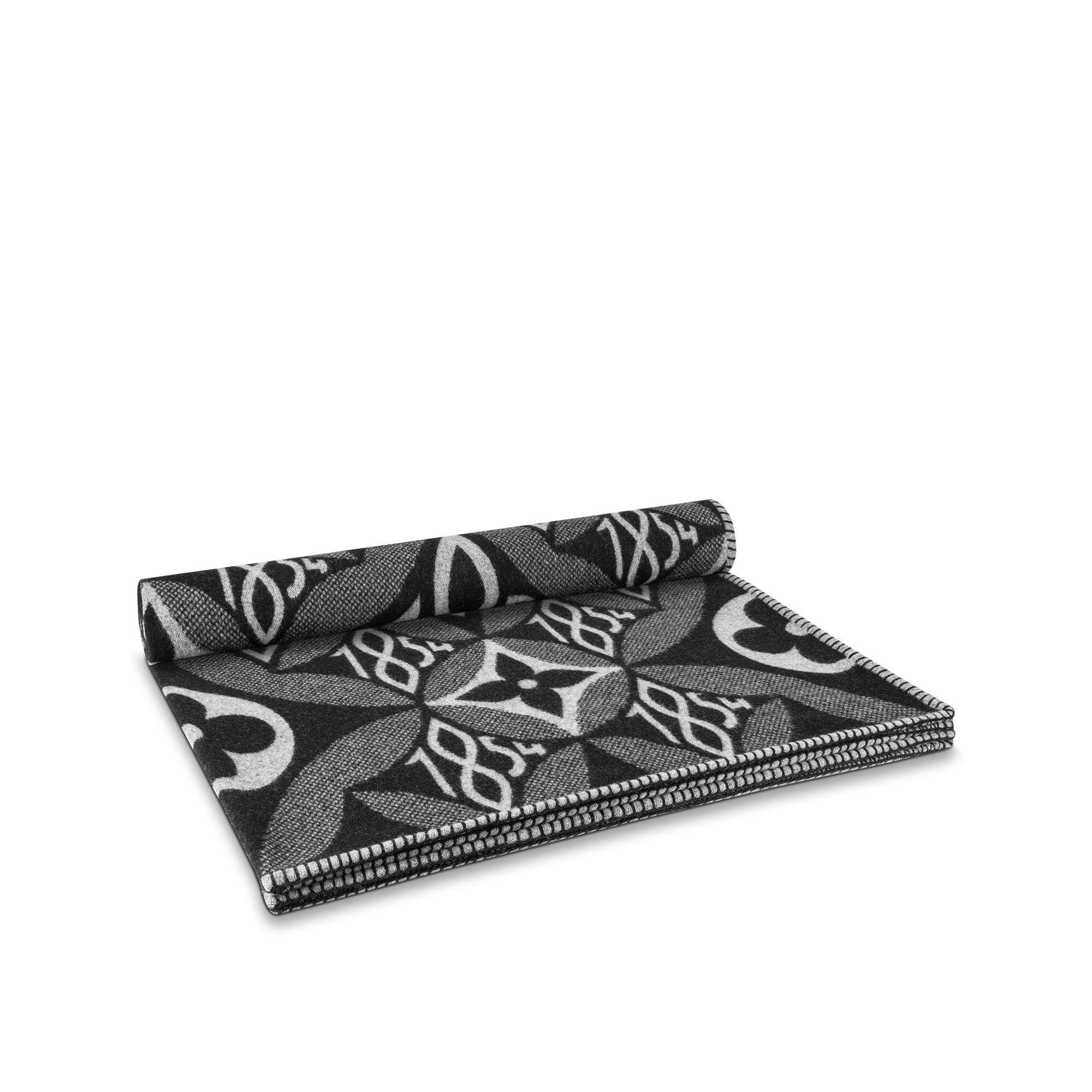 louis vuitton blanket soft