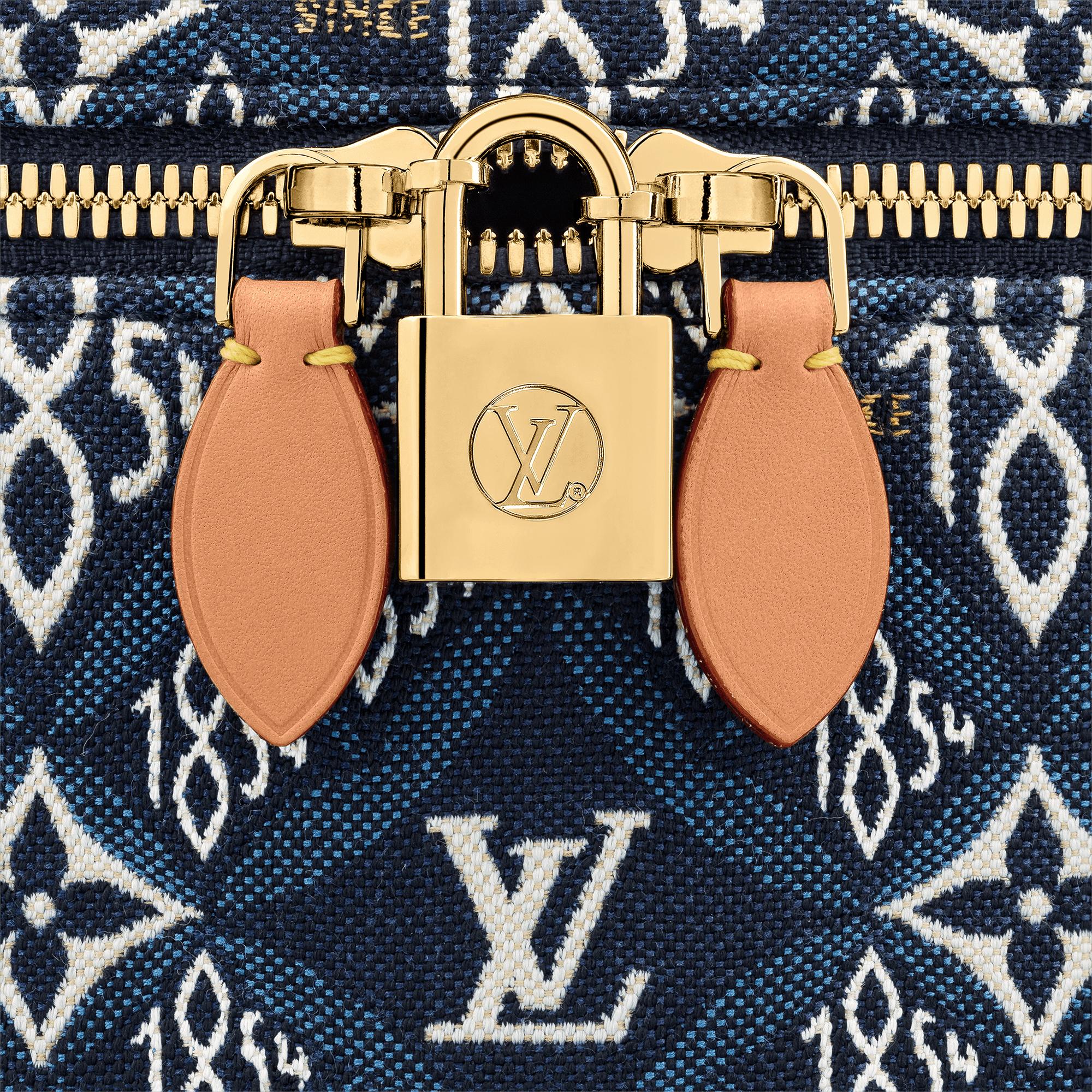 Shop Louis Vuitton MONOGRAM Since 1854 vanity pm (M57403) by Royalclass50 |  BUYMA