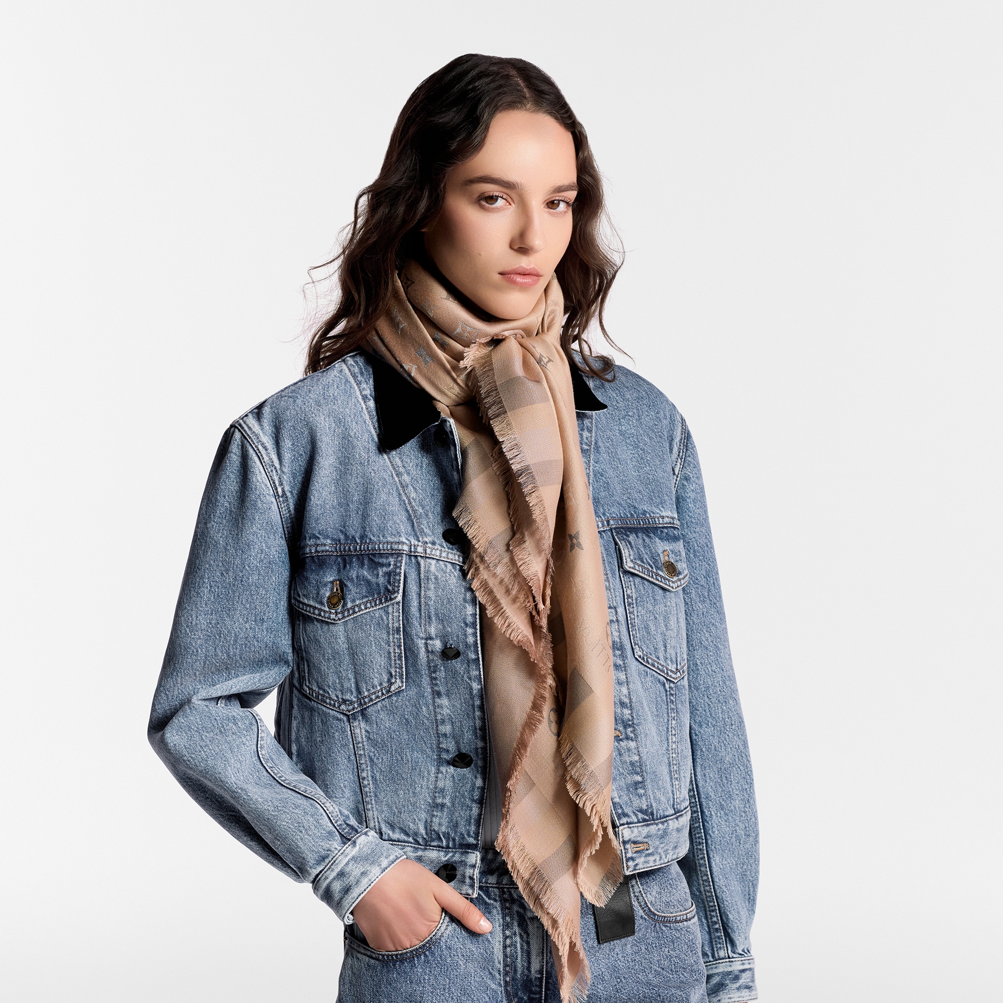 So Shine Monogram Shawl S00 in Women