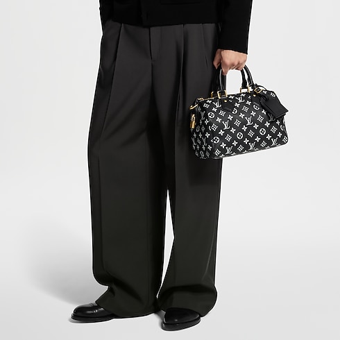 Speedy P9 Bandoulière 25 Speedy P9 in Bags and Small Leather Goods's Speedy P9 } collections by Louis Vuitton (Product zoom)