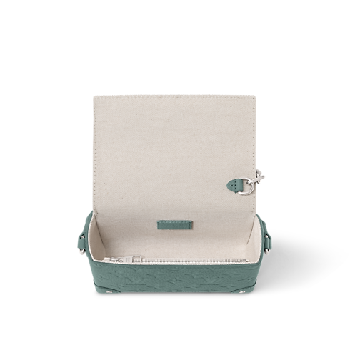 Steamer Wearable Wallet Taurillon Monogram in Bags and Small Leather Goods's Men Bags Newness collections by Louis Vuitton (Product zoom)