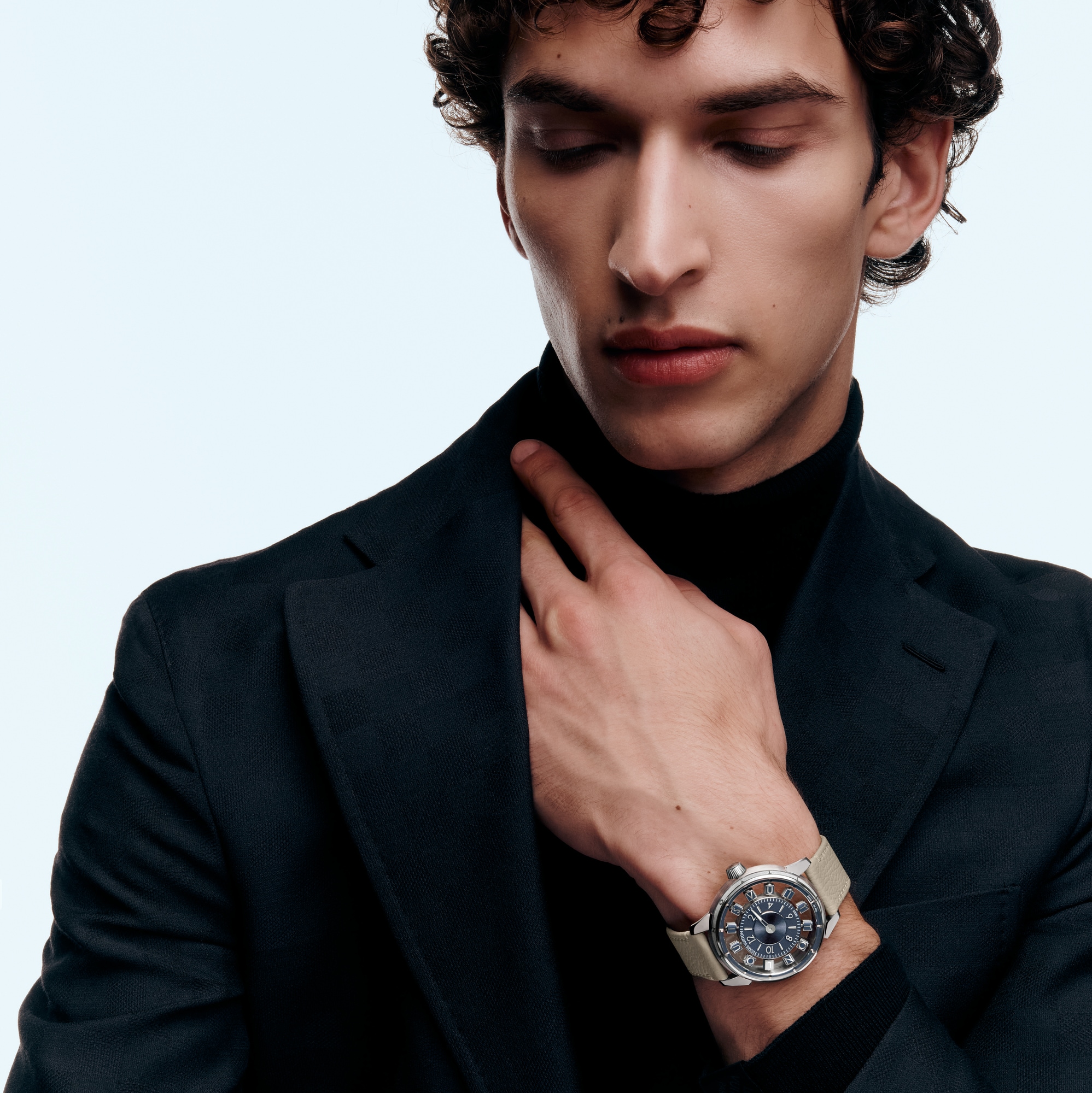 Tambour Taiko Spin Time Air, Automatic, 42.5mm, White gold  in Watches