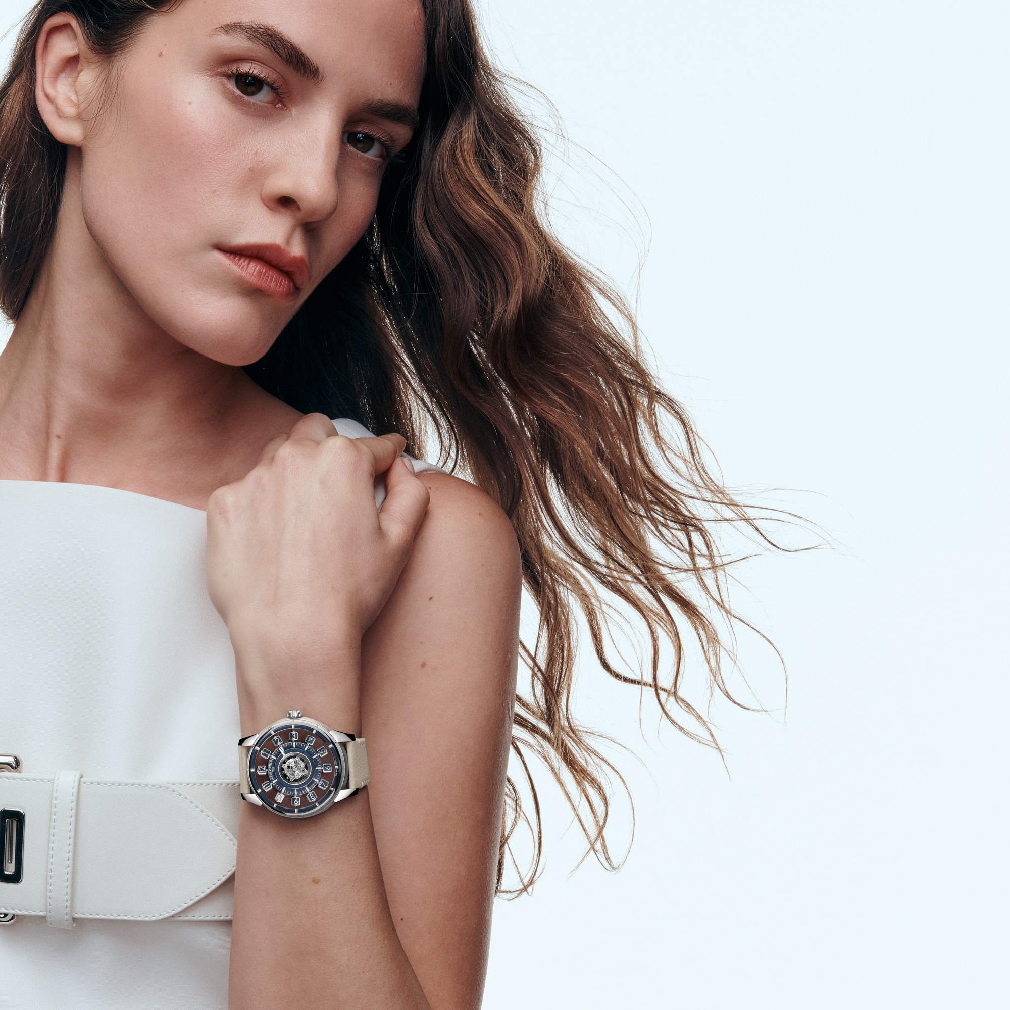 Tambour Taiko Spin Time Air Flying Tourbillon, Automatic, 42.5mm, White gold  in Watches