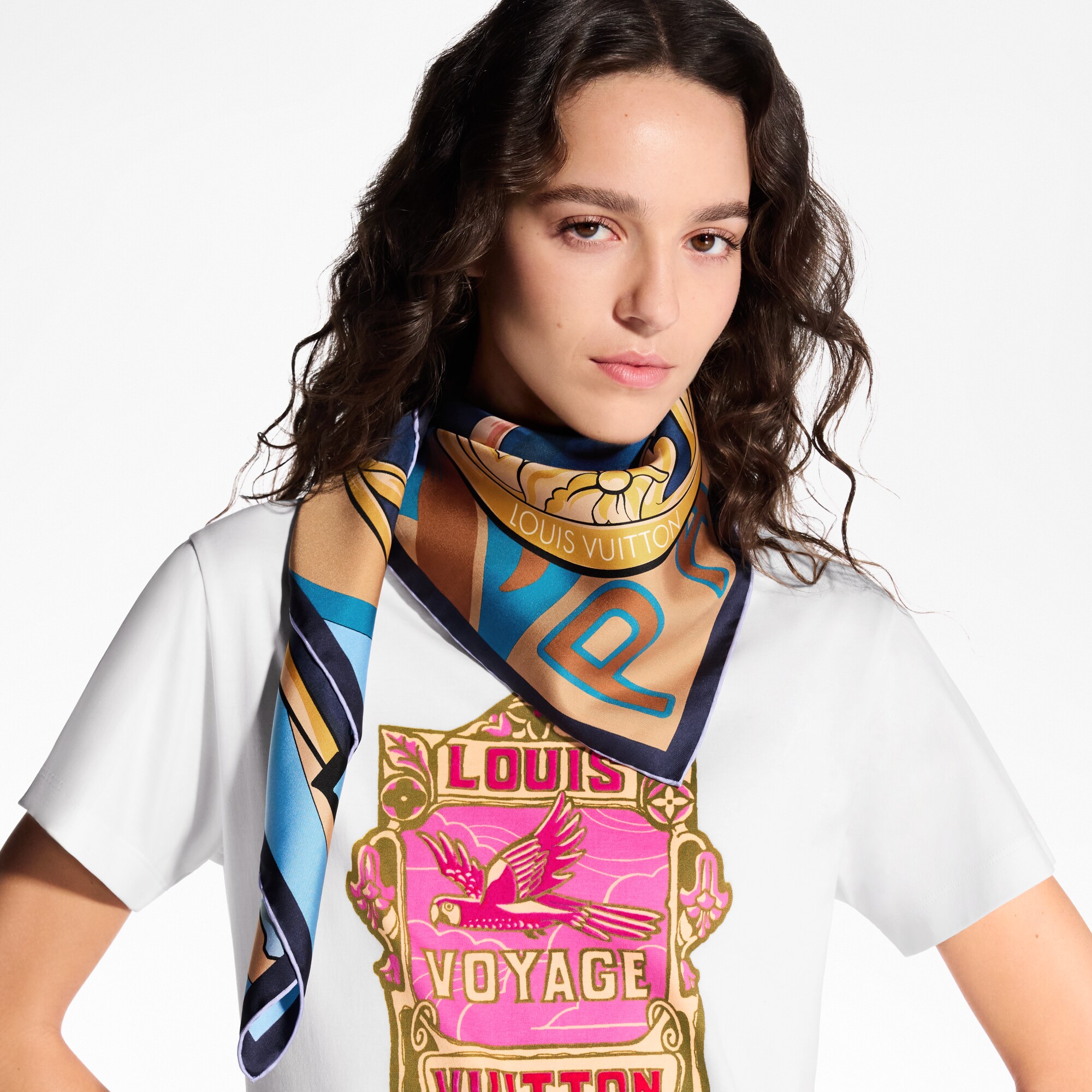 Through The Window Square 90 S00 in Women