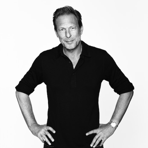 Totem Floral By Damien Langlois-Meurinne in Trunks, Travel and Home's Home and Art of Dining Decoration collections by Louis Vuitton