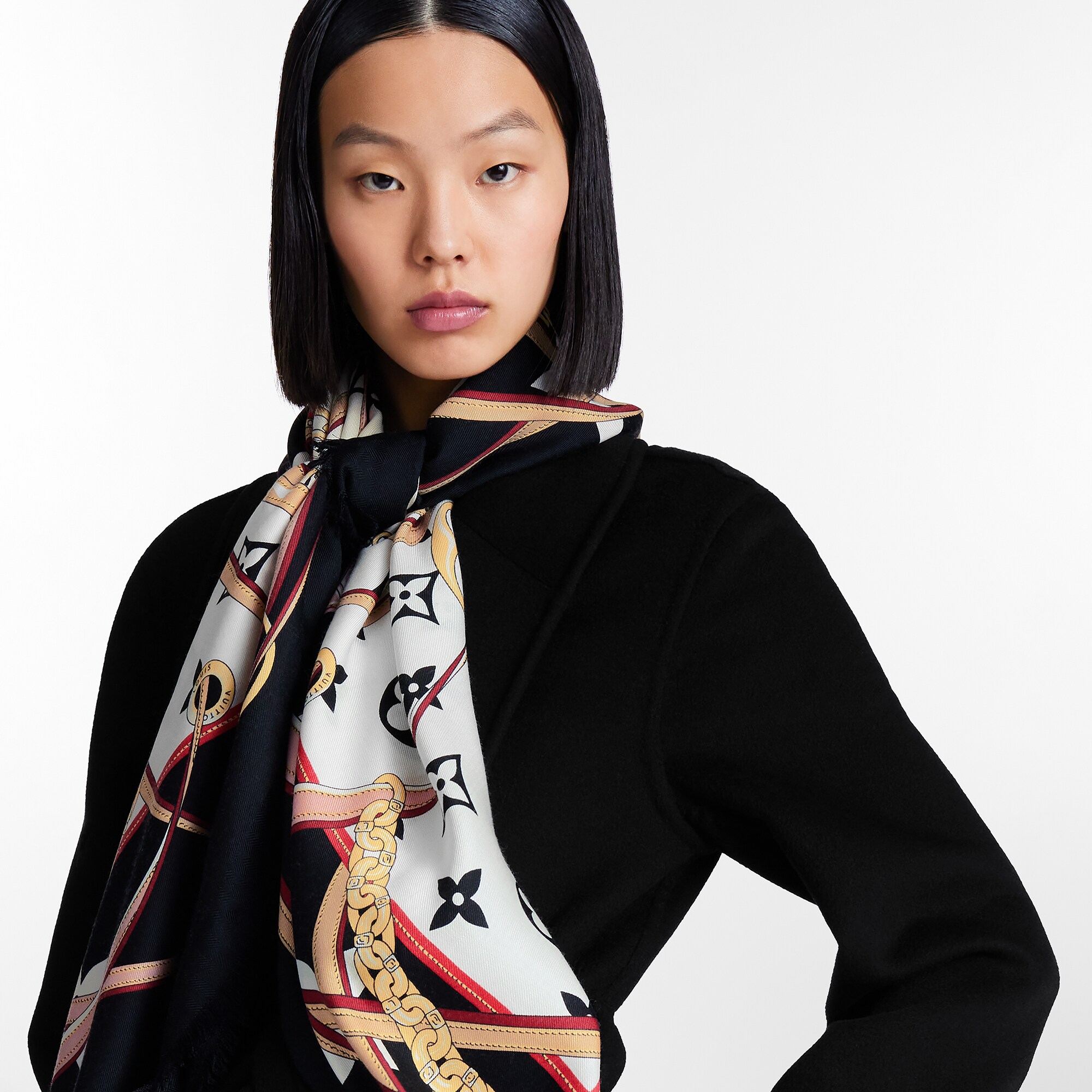 Ultimate Monogram Shawl S00 - Accessories | LOUIS VUITTON