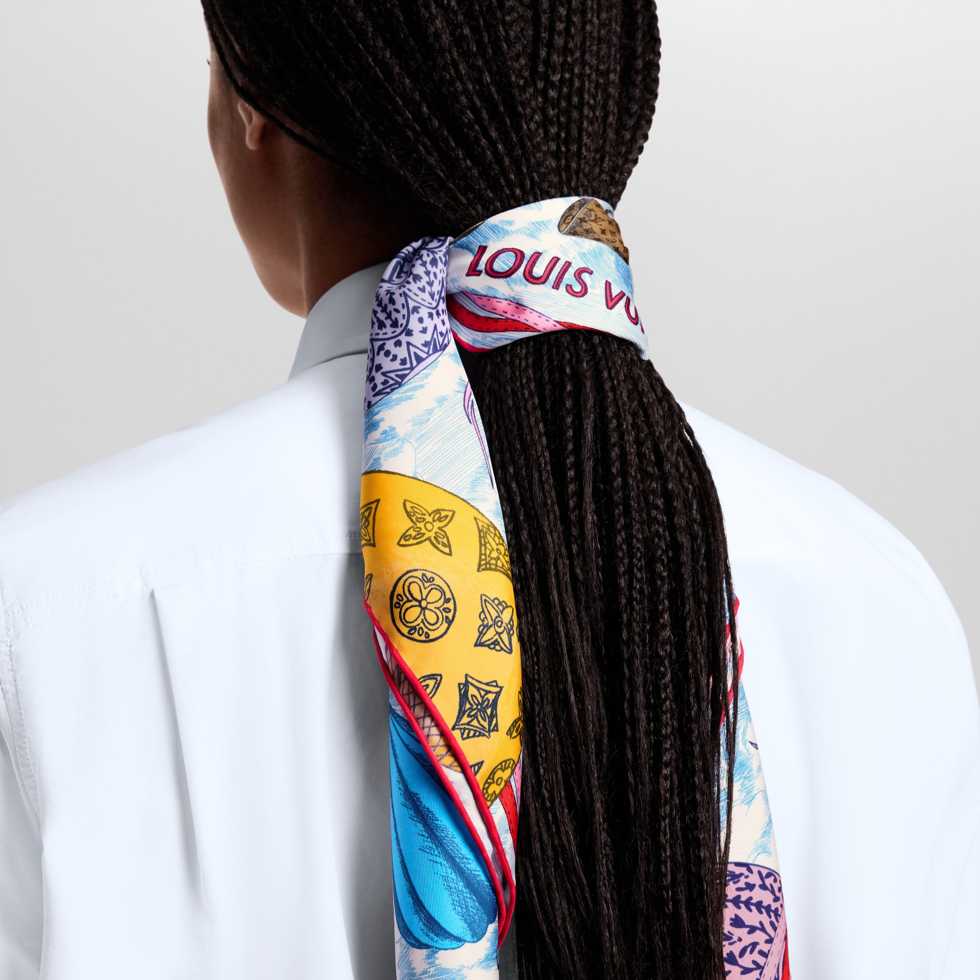 Up And Away Square 90 S00 in Women