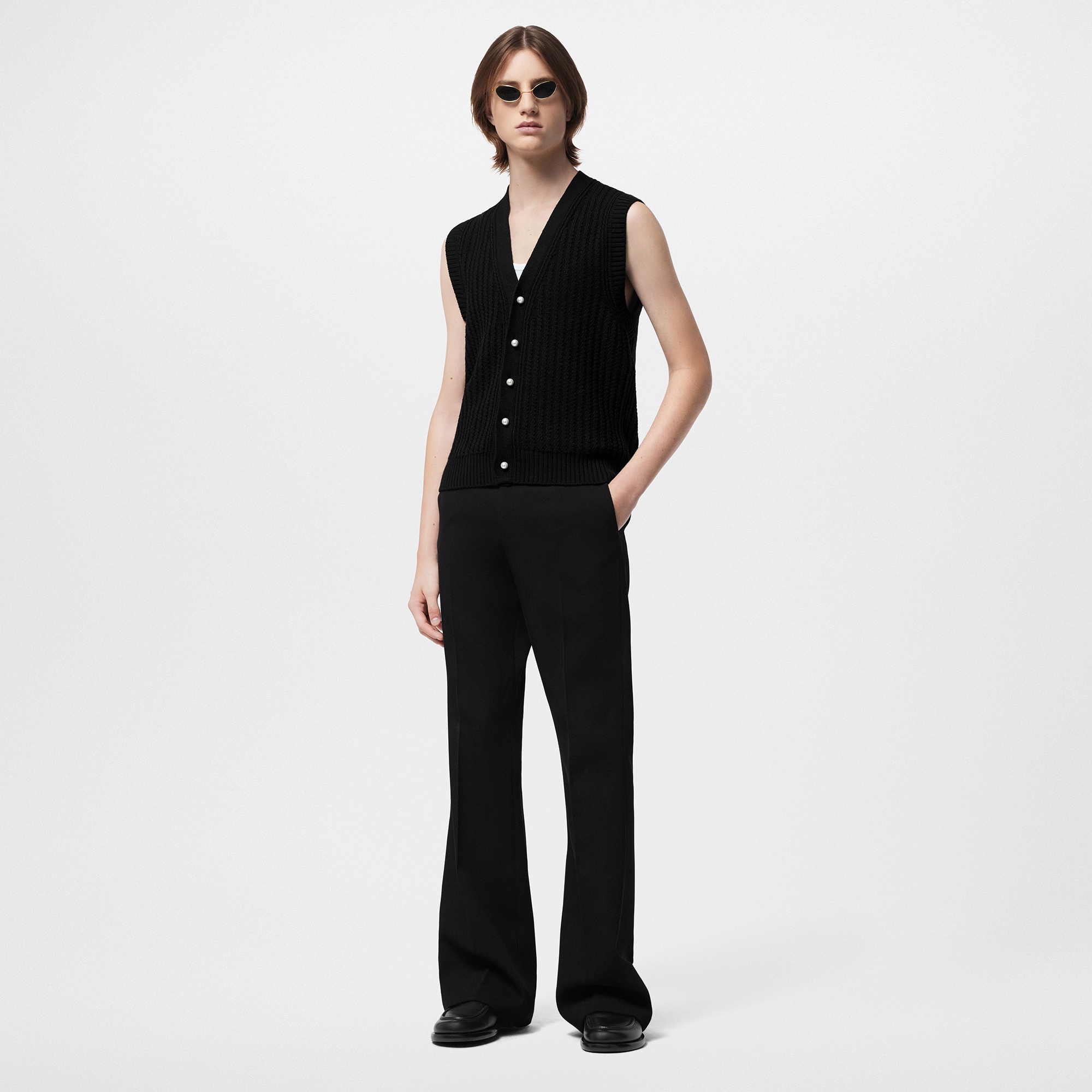 V-Neck Merino Wool Vest With Cable Pattern - Ready to Wear | LOUIS 