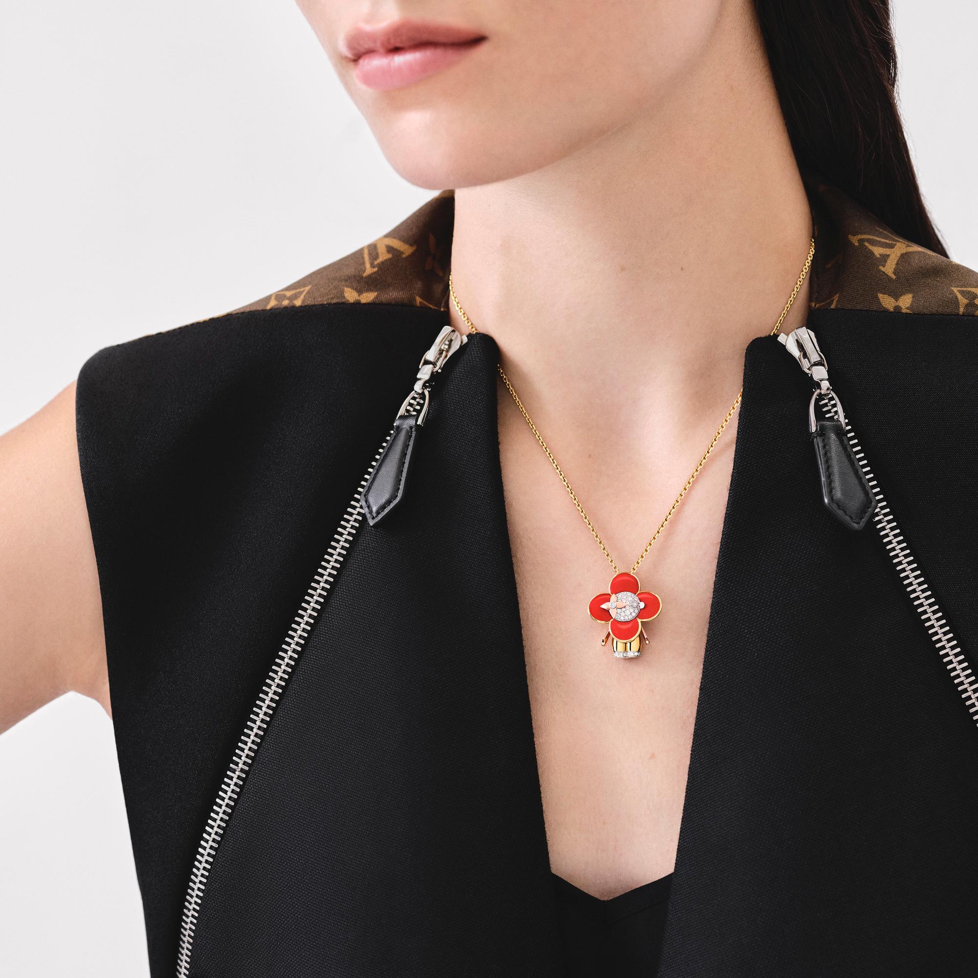 Vivienne pendant, 3 golds, red lacquer & diamonds  in Jewelry