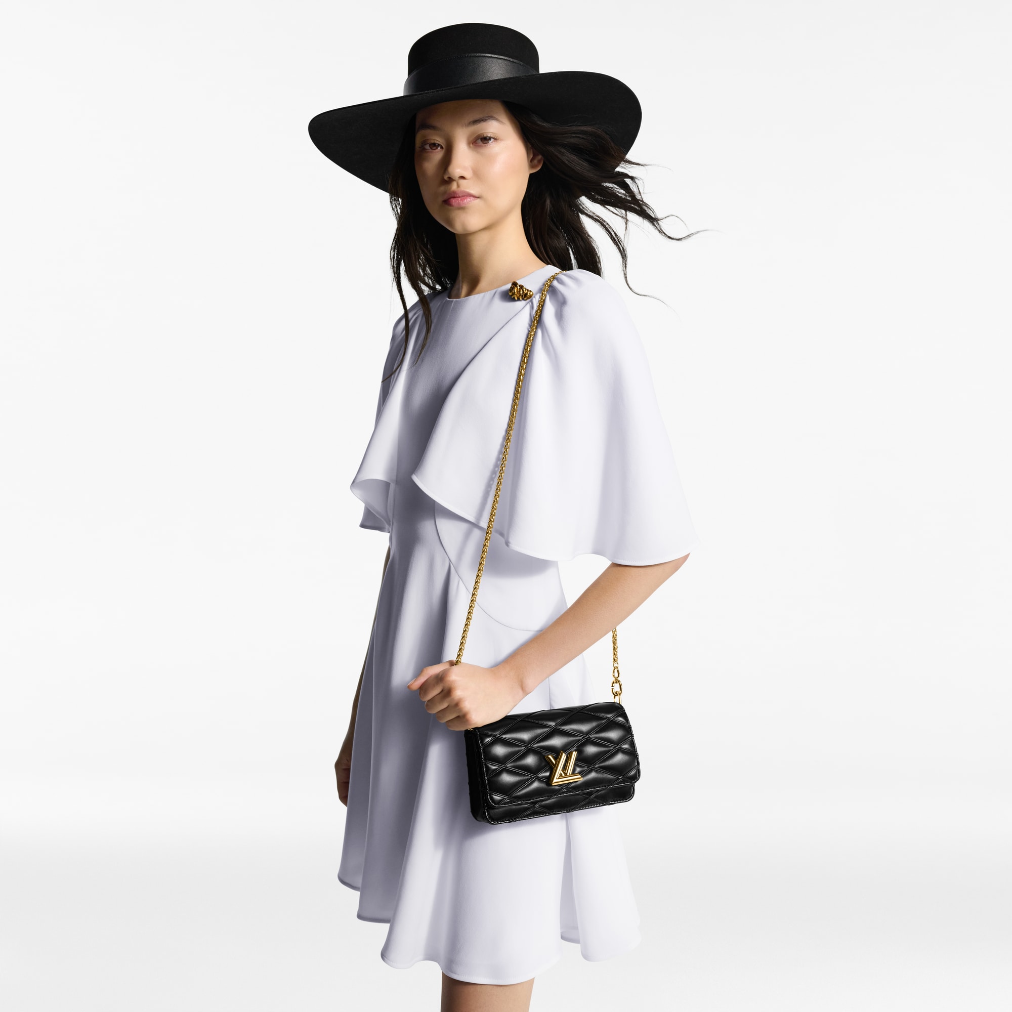 Wallet On Chain GO-14 Malletage Leather in Women