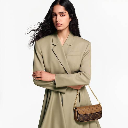 Wallet On Chain Ivy Monogram Reverse Canvas in Women's Wallets and Small Leather Goods Wallets on Chain and Micro Bags collections by Louis Vuitton (Product zoom)