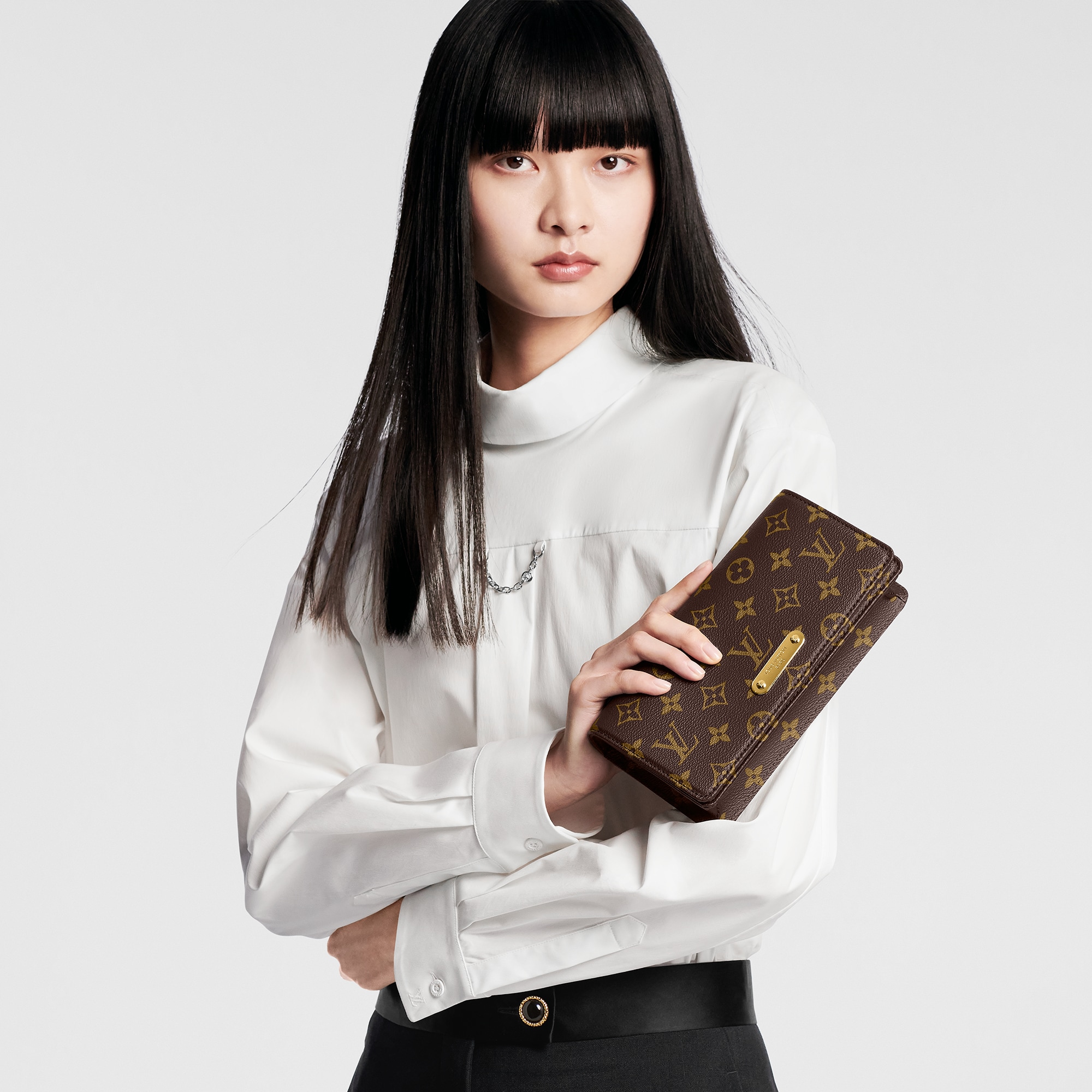 Wallet On Chain Lily Monogram Canvas in Women