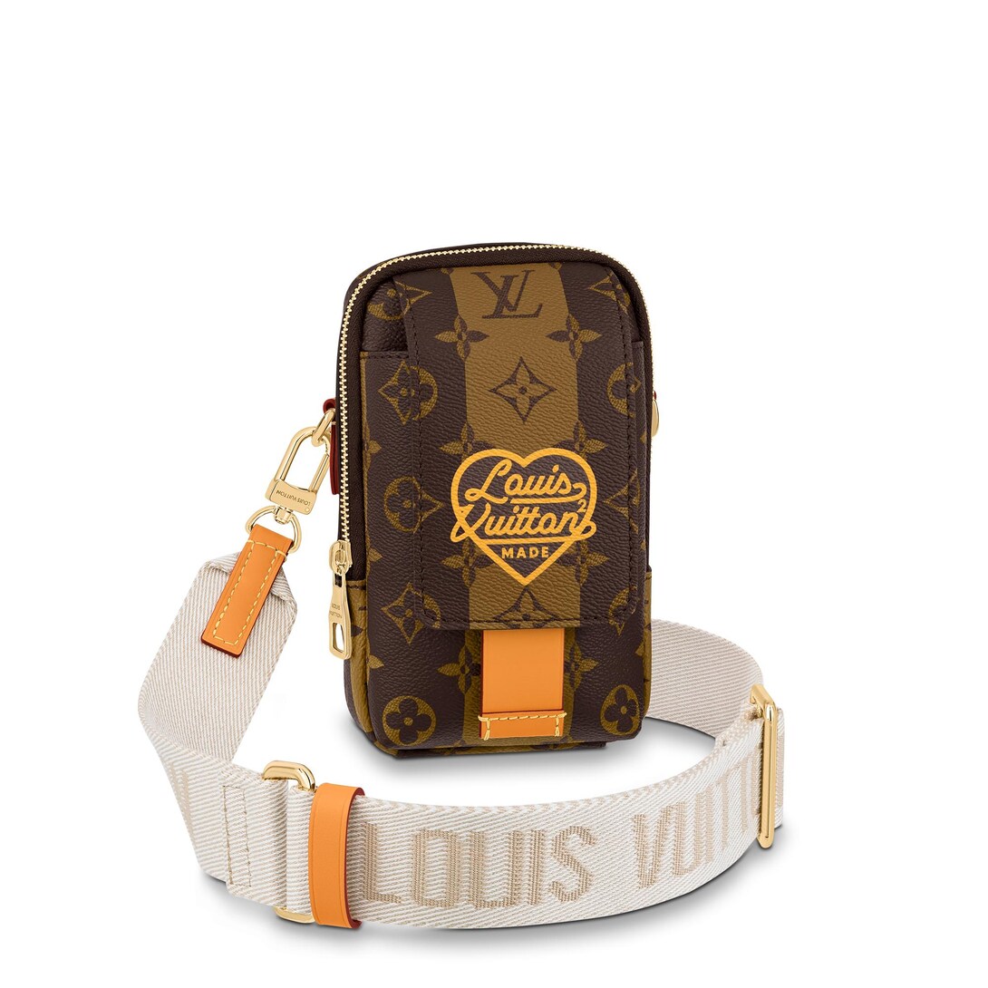 louis vuitton ankle pouch