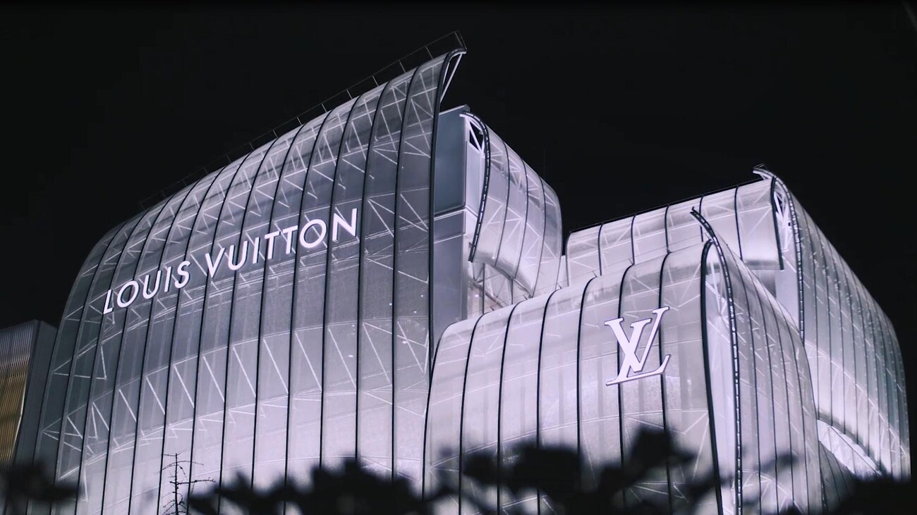 Maison Osaka Midosuji Opening: Now Open | LOUISVUITTON