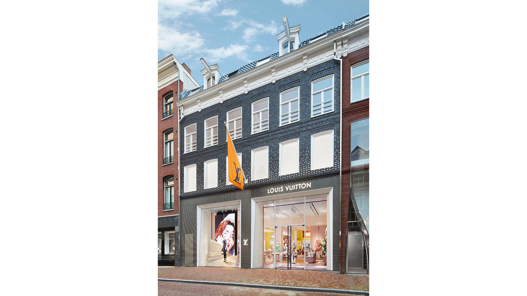 Louis Vuitton Amsterdam 1 Hooftstraat Store in Amsterdam, Netherlands | LOUIS  VUITTON