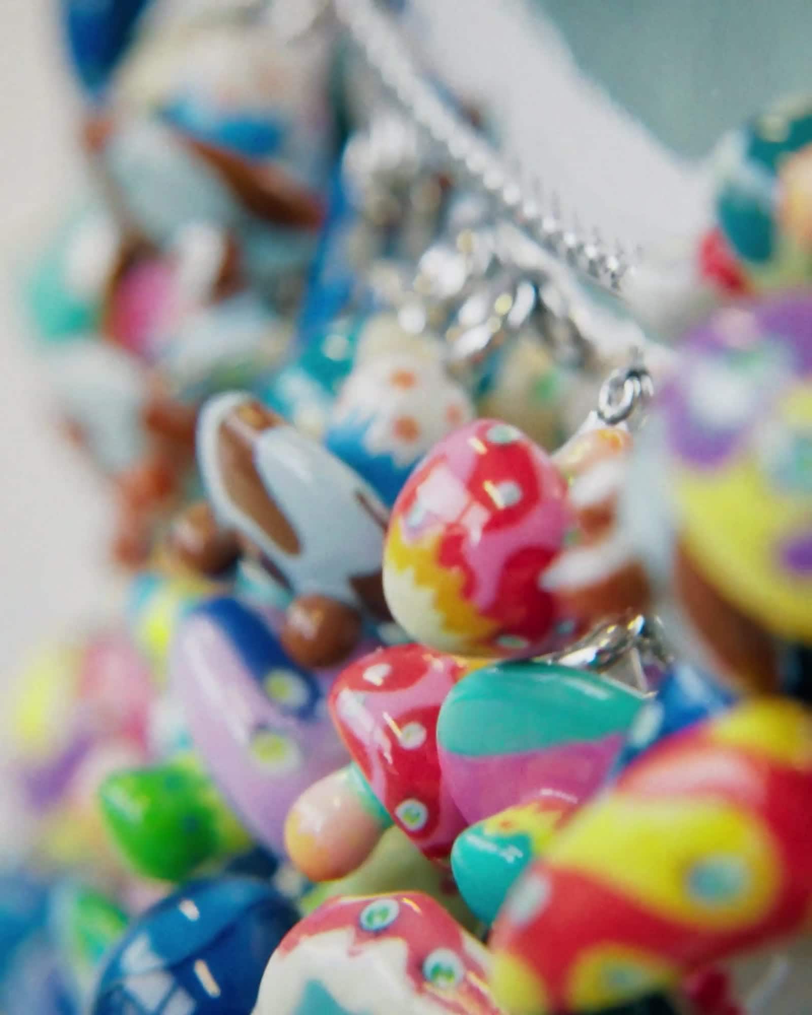 LVPOP supreme ティファニー banksy KAWS ミッフィー イームズ レア Kate Moss × Supreme × Louis Vuittonを額縁セットで販売中！ ー